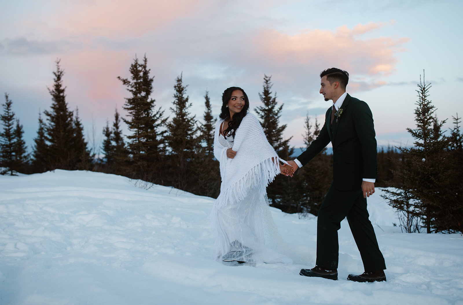Alaska winter wedding 