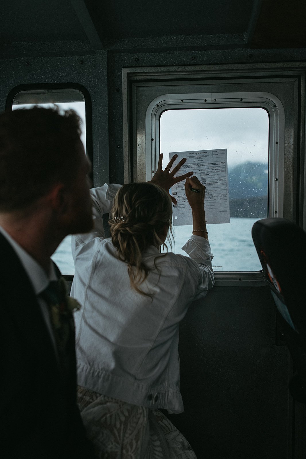 Elope on a boat