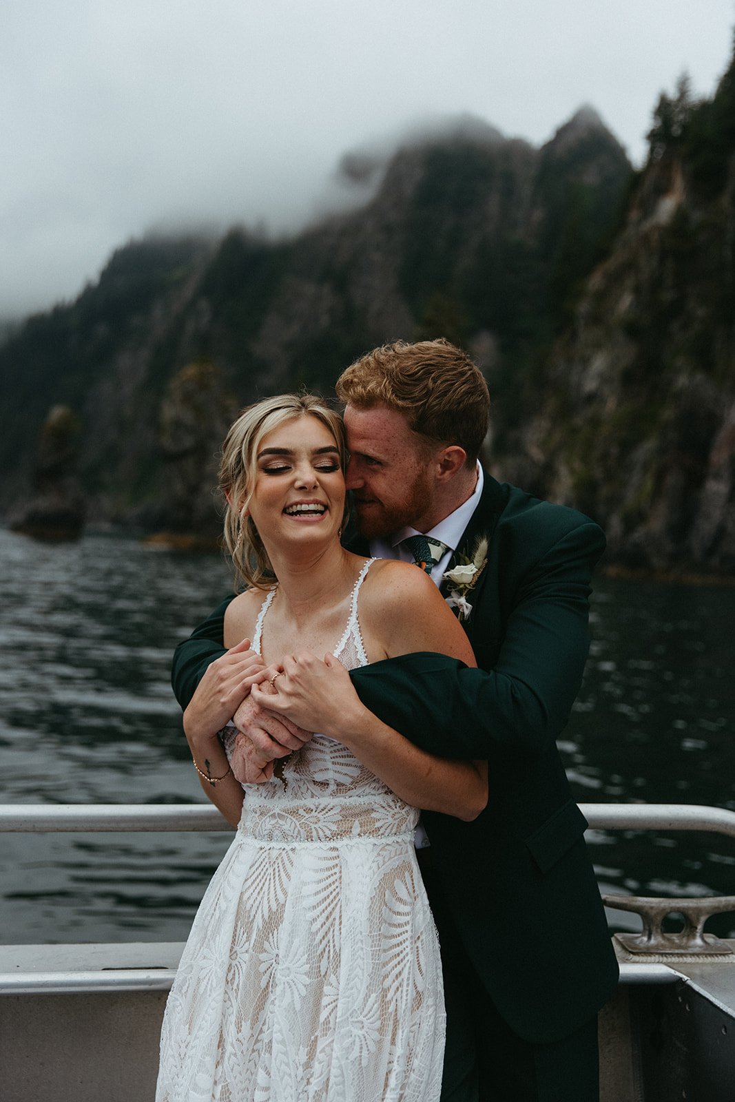 Elope on a boat 