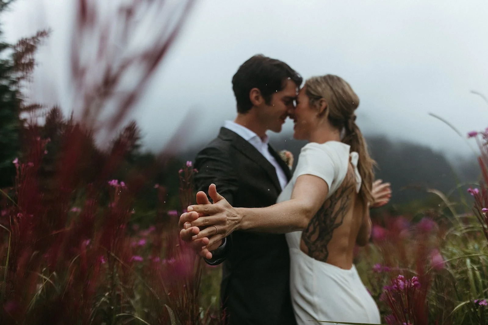 destination wedding in alaska