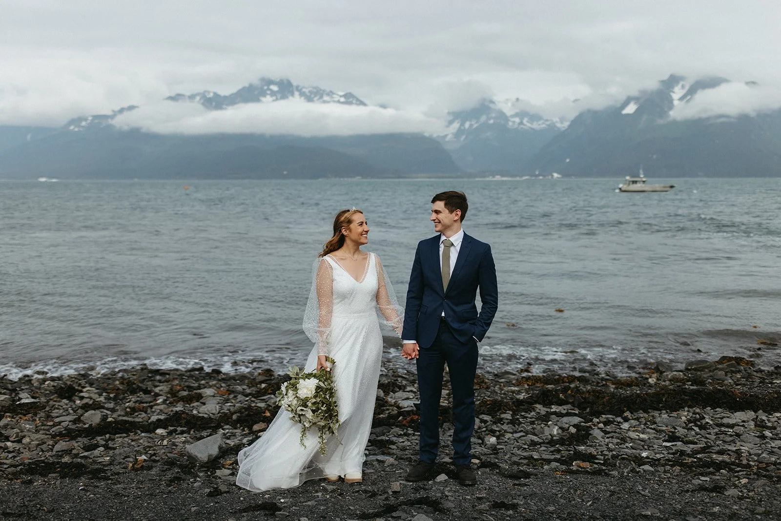elope on a boat