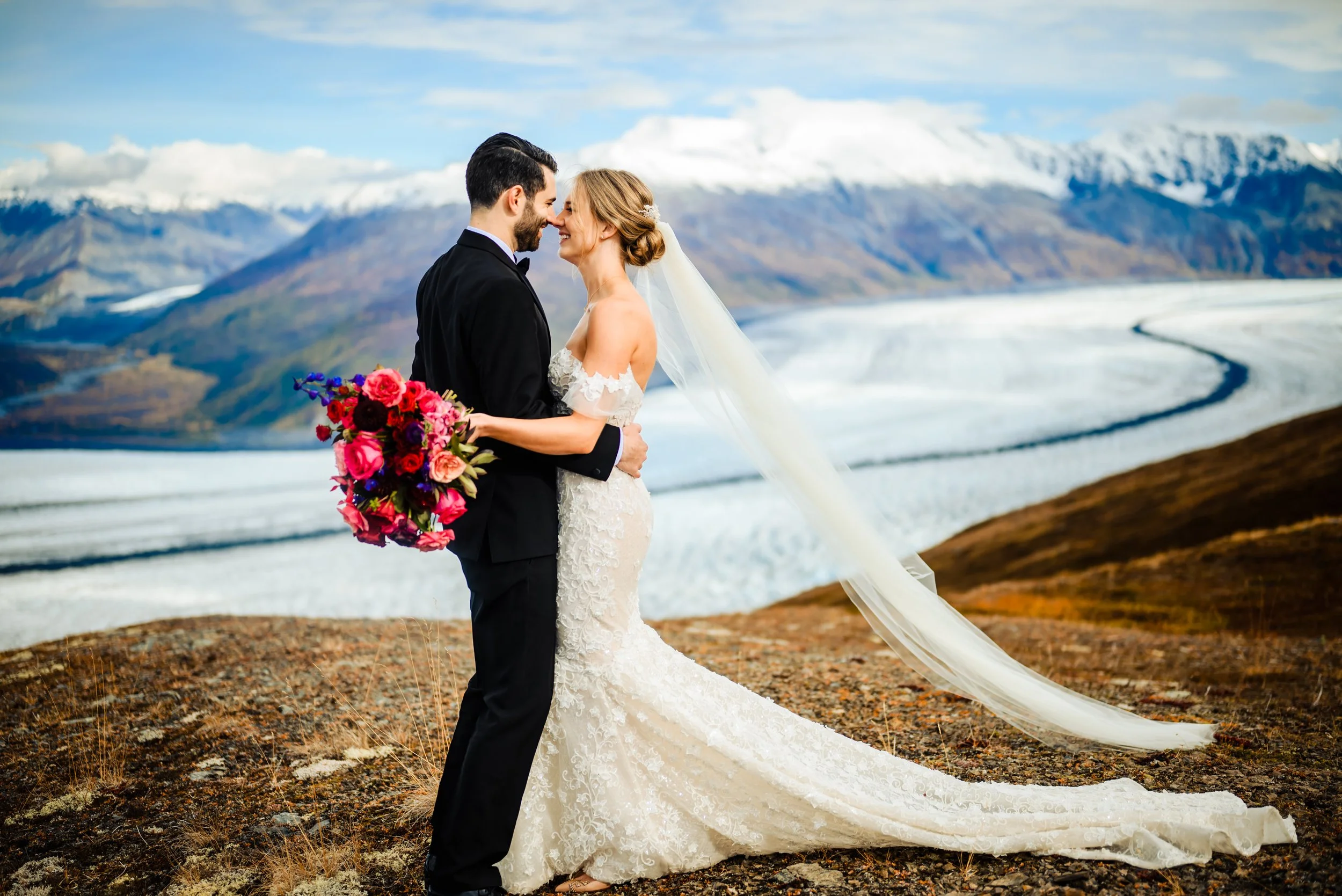 This guide will give you some tips and advice for planning an incredible, one of a kind Alaska glacier elopement!