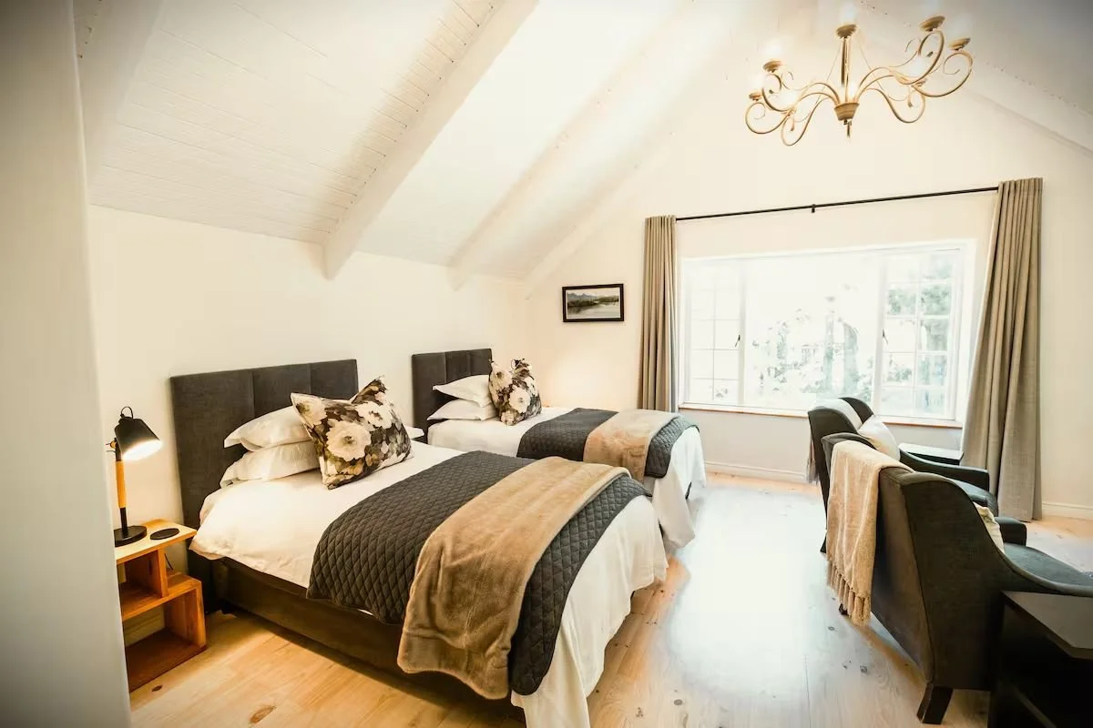 bedroom2.jpg