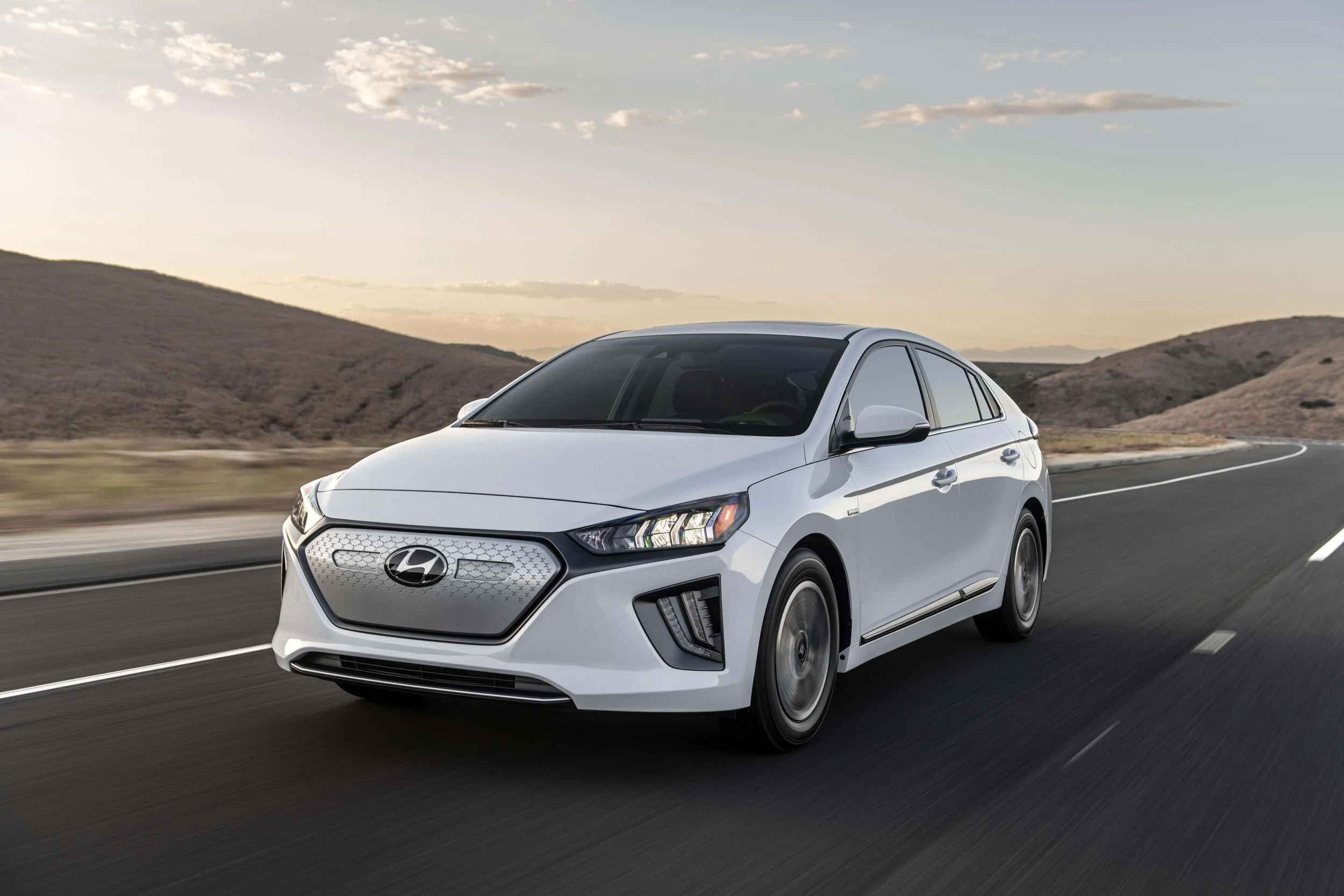 Press Release: 2020 IONIQ Shows off Fresh Styling, Upgraded Interior and More Electric Range at Los Angeles Auto Show