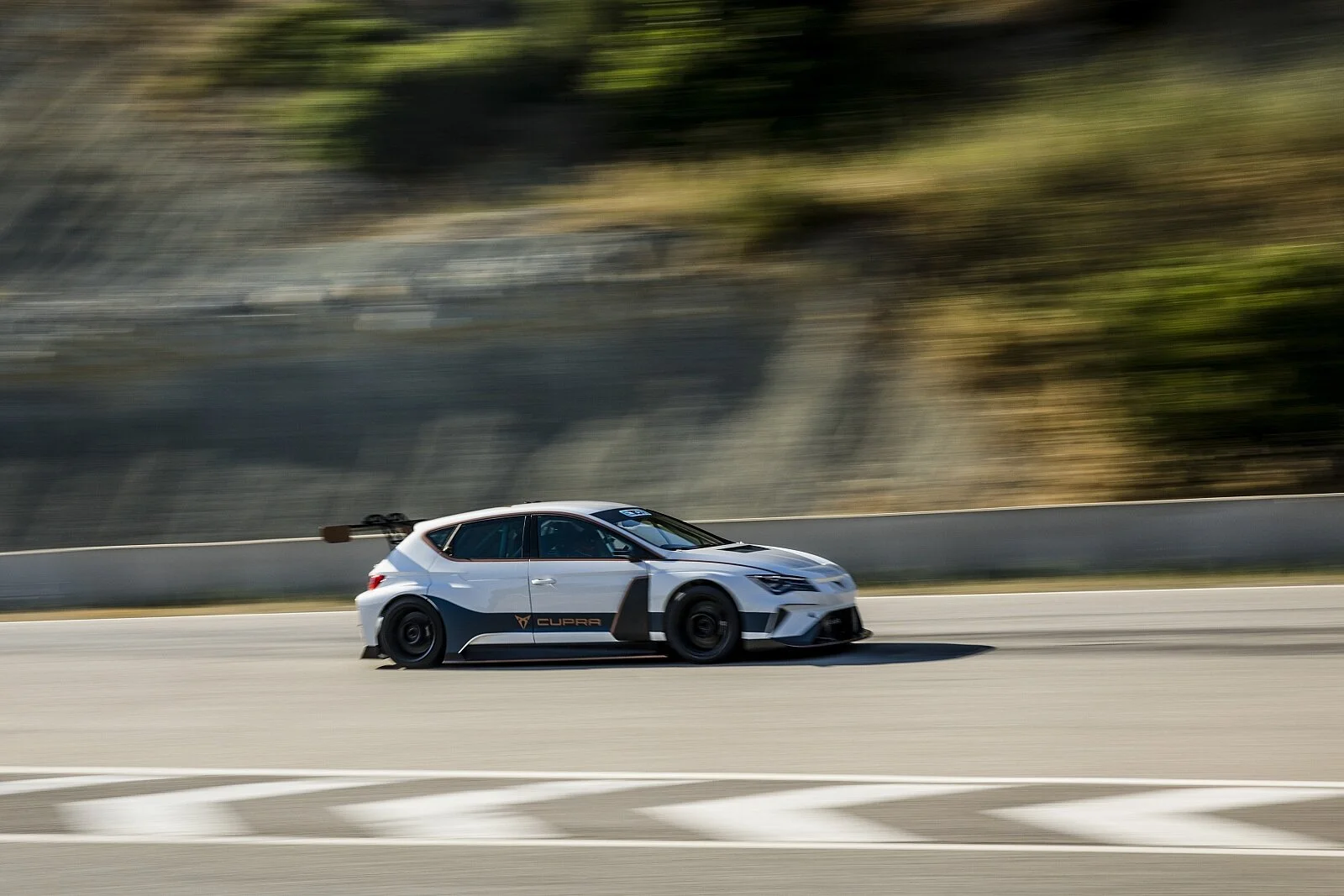 ETCR to Launch Electric Racing Series, Hydrogen used for Power