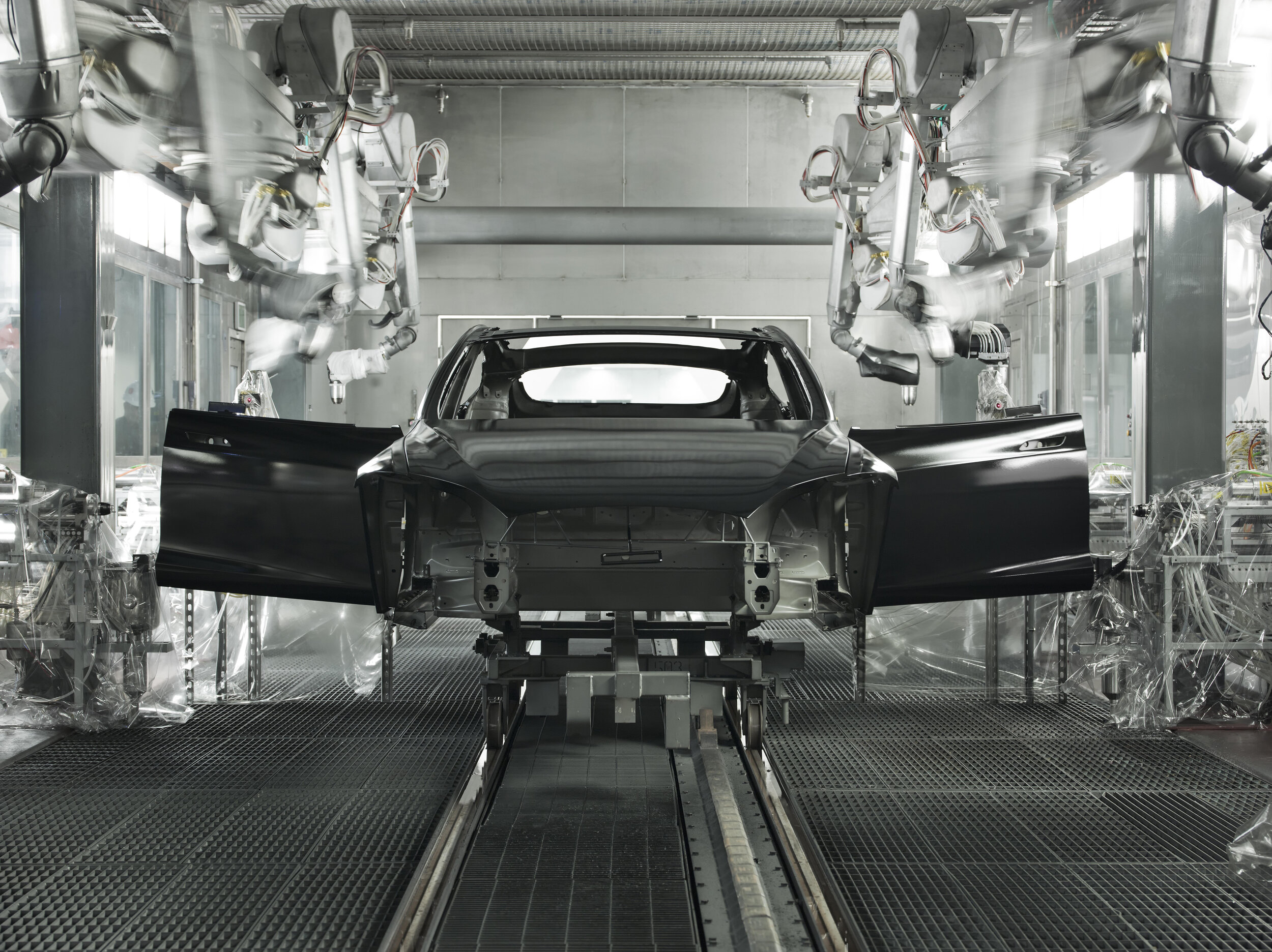 Built vs. Bought: Tesla vs. ‘The Other Guys’