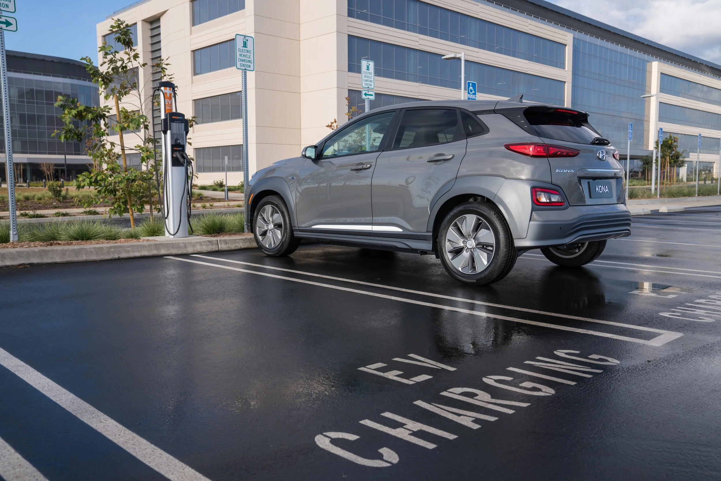 Fear of EVs’ Imminency Getting Palpable – ICE Enthusiasts Starting to Panic