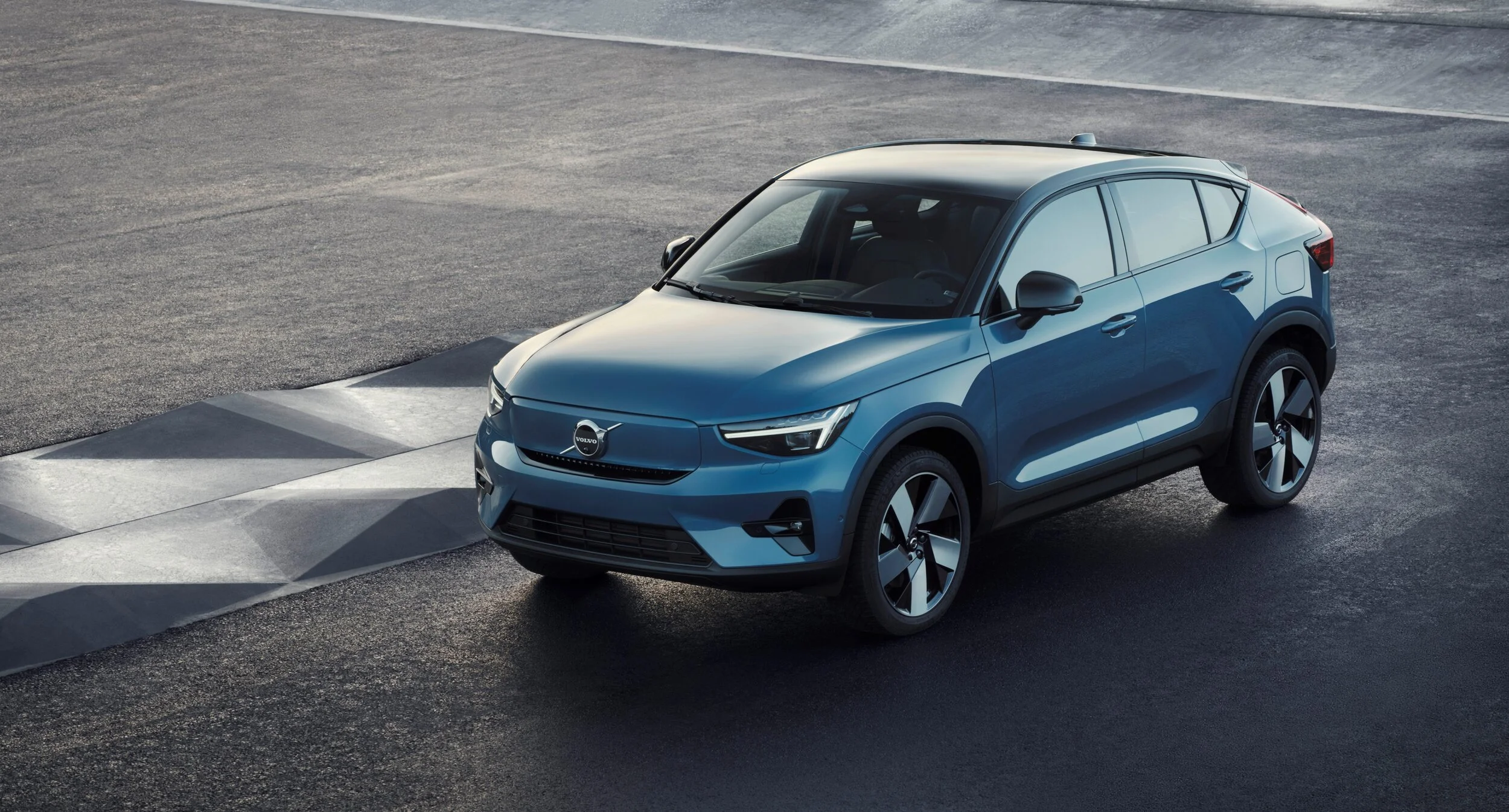 2022 Volvo C40 Recharge Unveiled – Volvo’s First Native Battery Electric