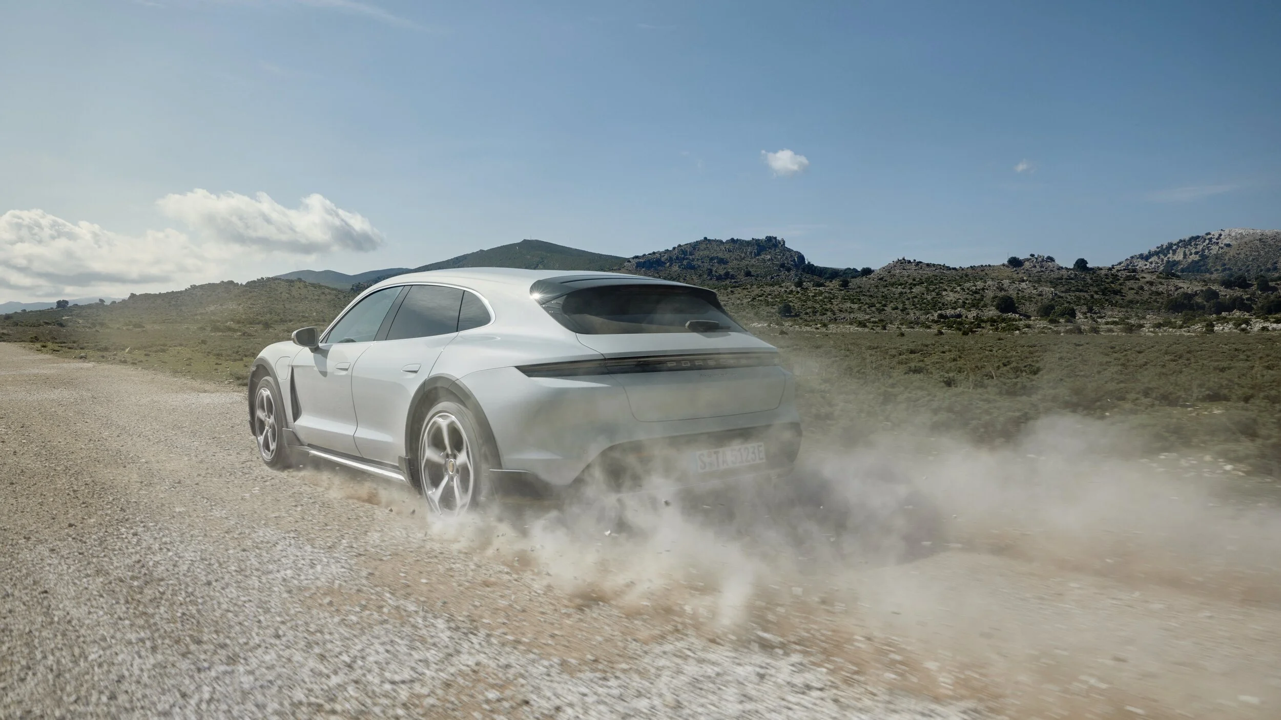 2021 Porsche Taycan Cross Turismo – Wagon Geeks Rejoice 