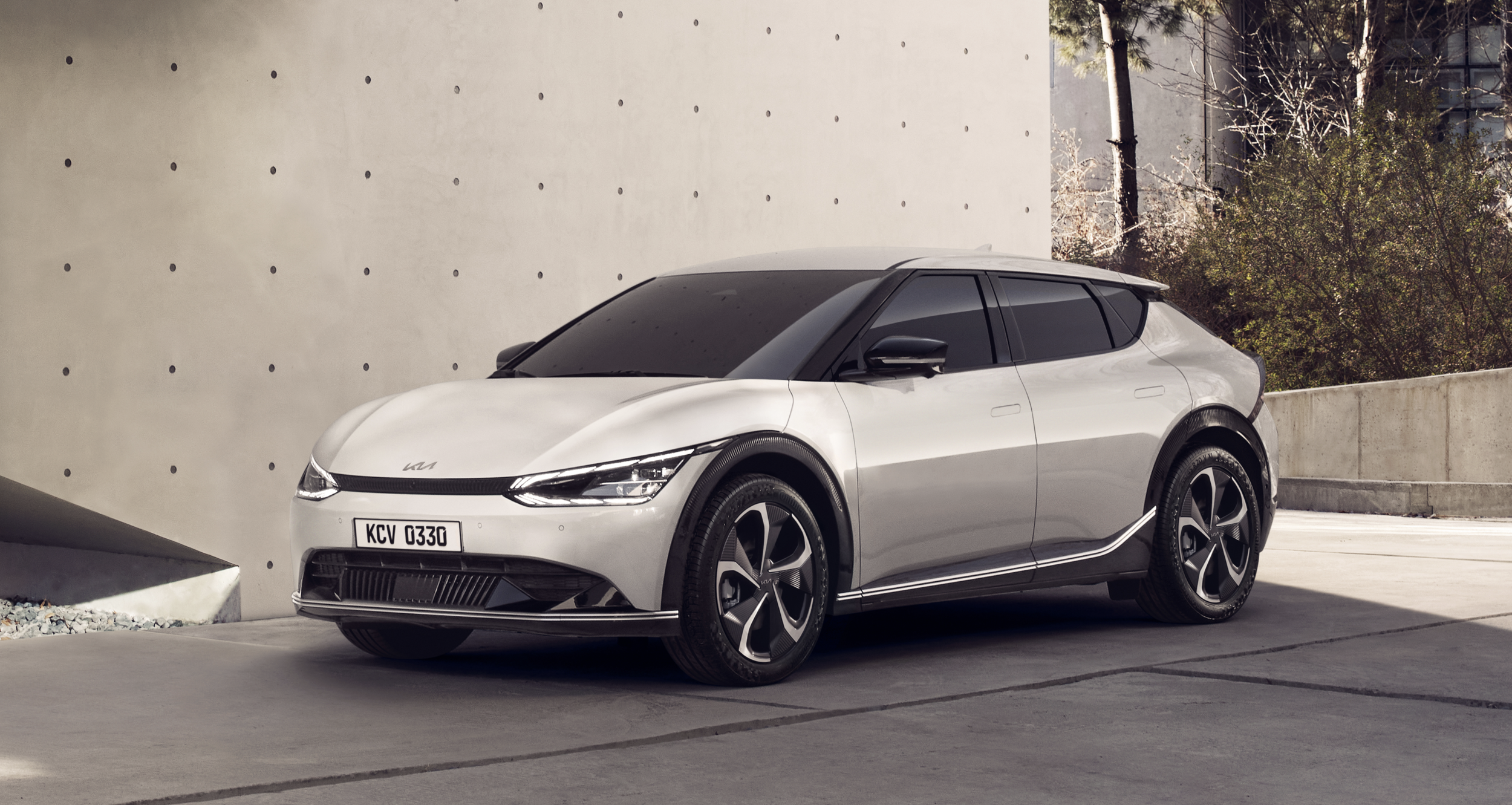 Kia EV6 – More Teasing of a Curvy Crossover
