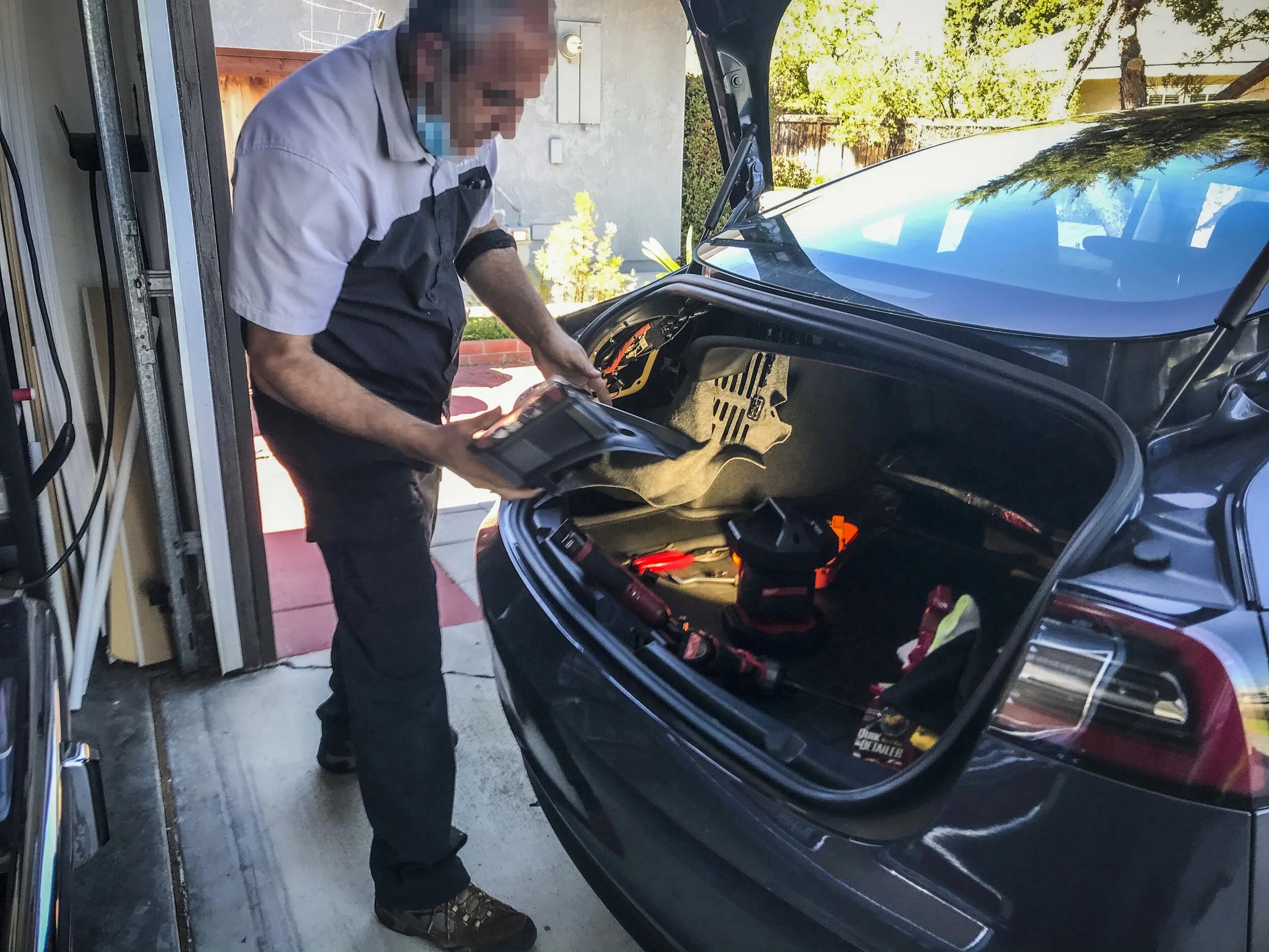 My First Tesla Mobile Service Experience