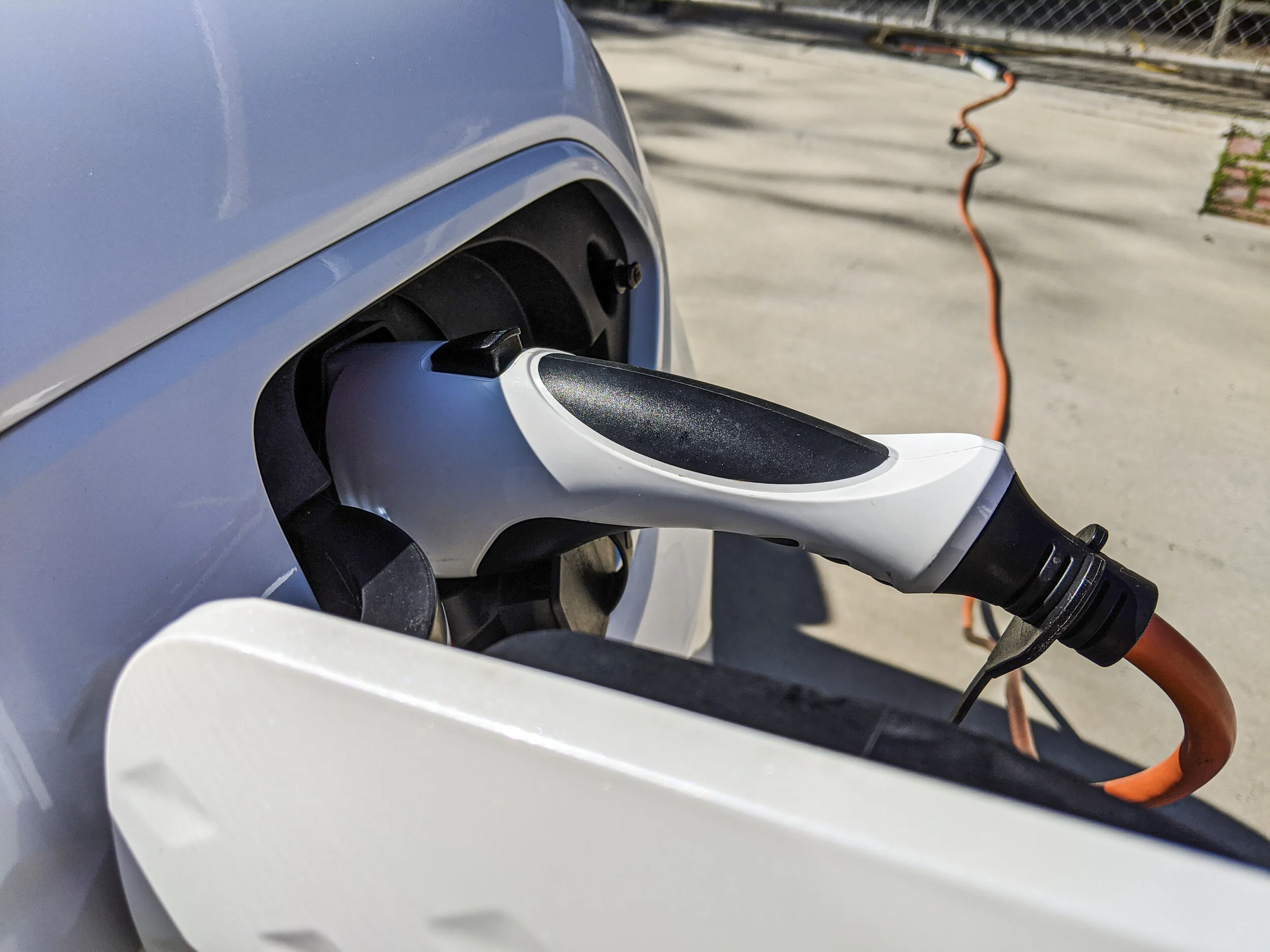 Leading EV Blogger Says Level 1 Home Charging is Sufficient – I Disagree 