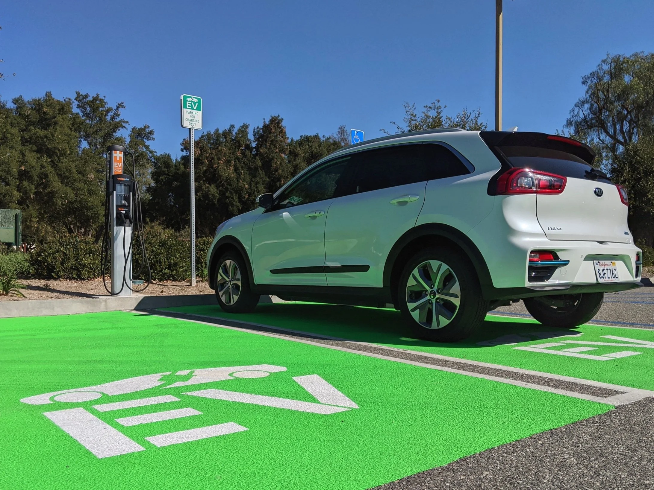 EV Misinformation – It Goes Both Ways