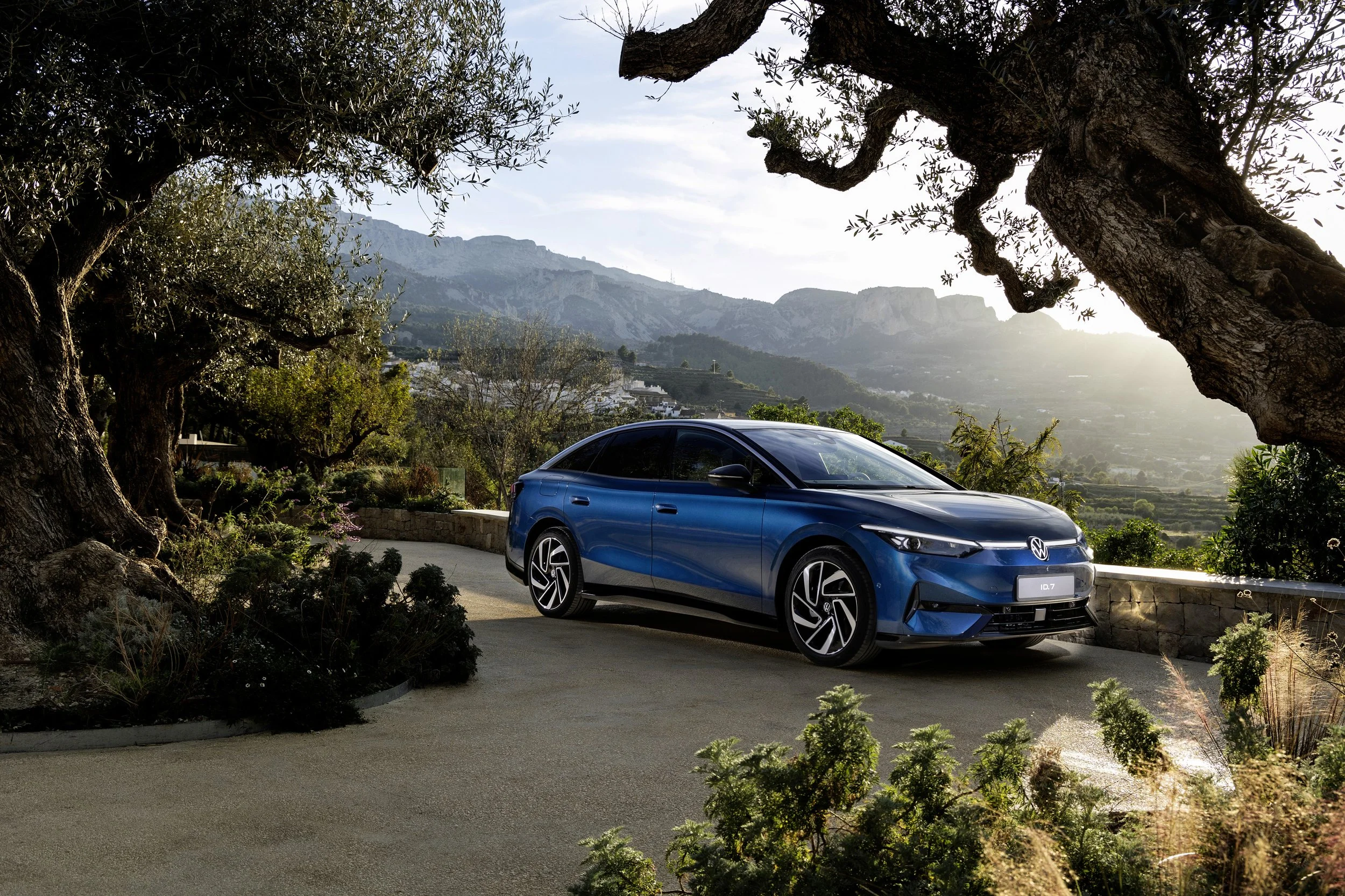 Volkswagen ID.7 Specs Revealed – Wolfsburg’s New Flagship