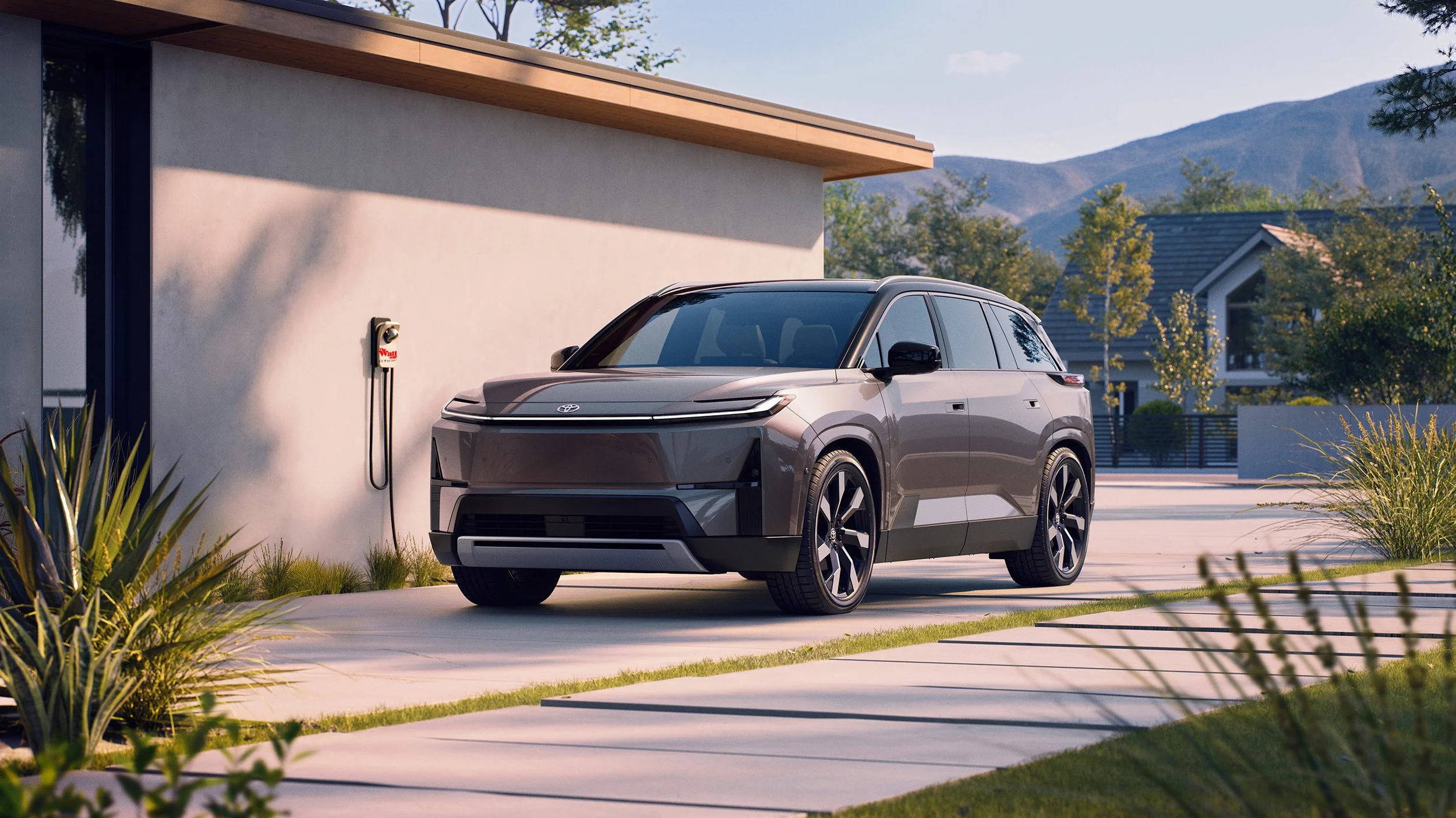 Toyota Highlander Goes All EV, Tesla Once Again Claims the Semi is Near Production: TWC Podcast 257