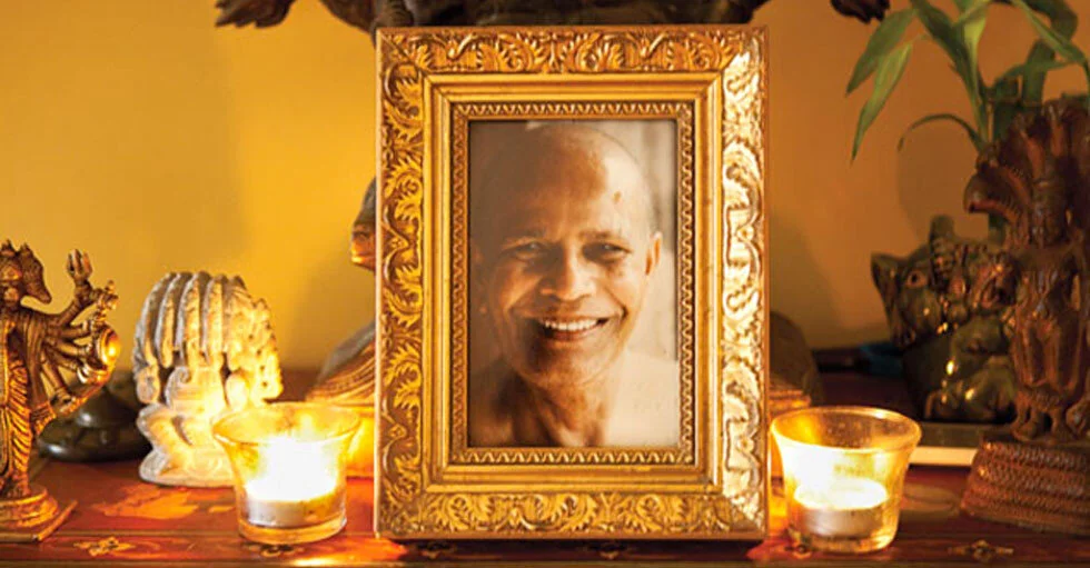 slide-guruji1.jpg