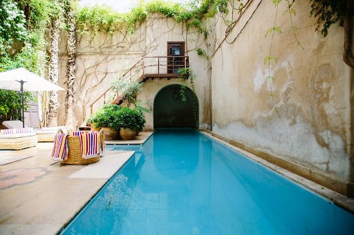 Understand the Advantages of a Small Inground Pool: A Full Overview