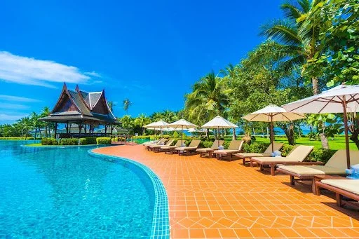 Finding the Right Swimming Pool Company Near Me: Essential Steps for Investors