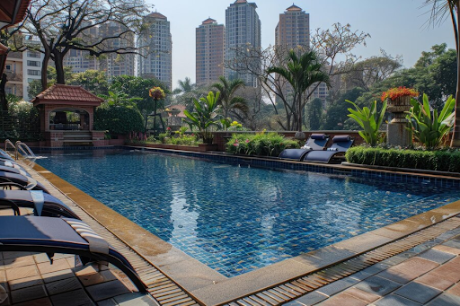 Improve your Backyard Experience with Expert Pool Contractors