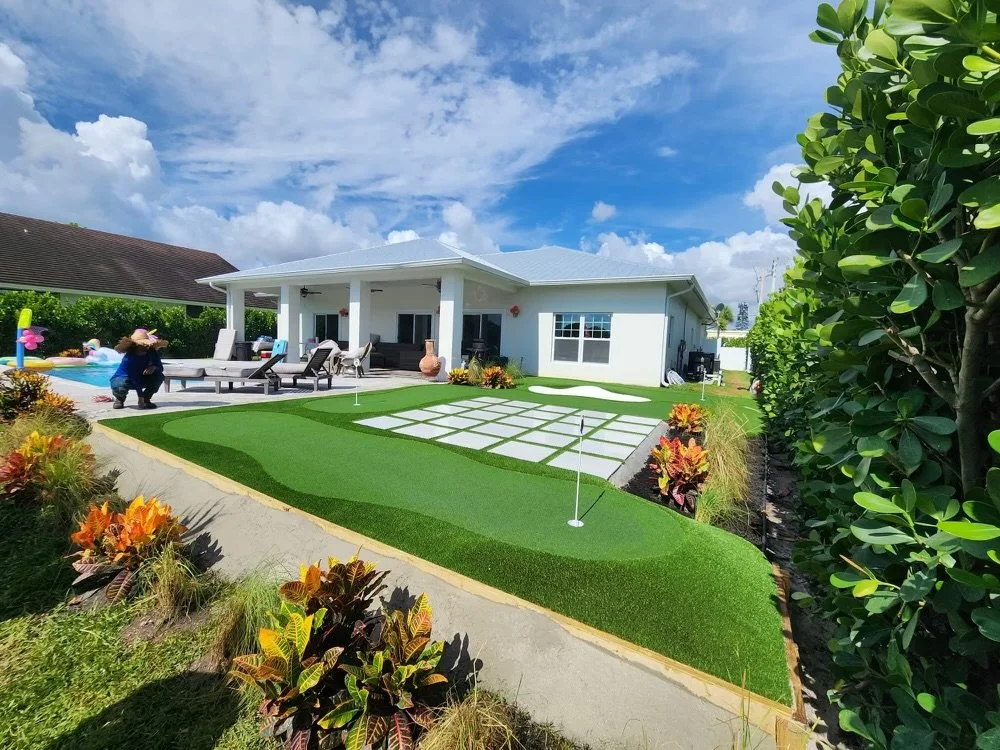 Artificial Turf &amp; Putting Greens for Louisiana Yards 