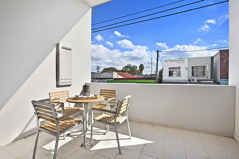 Darling-St-620-Rozelle-Balcony-Low.jpg