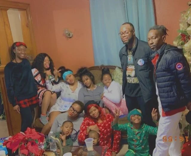 Family 🎄🎁💫
.
.
. #merrychristmas #christmas #family