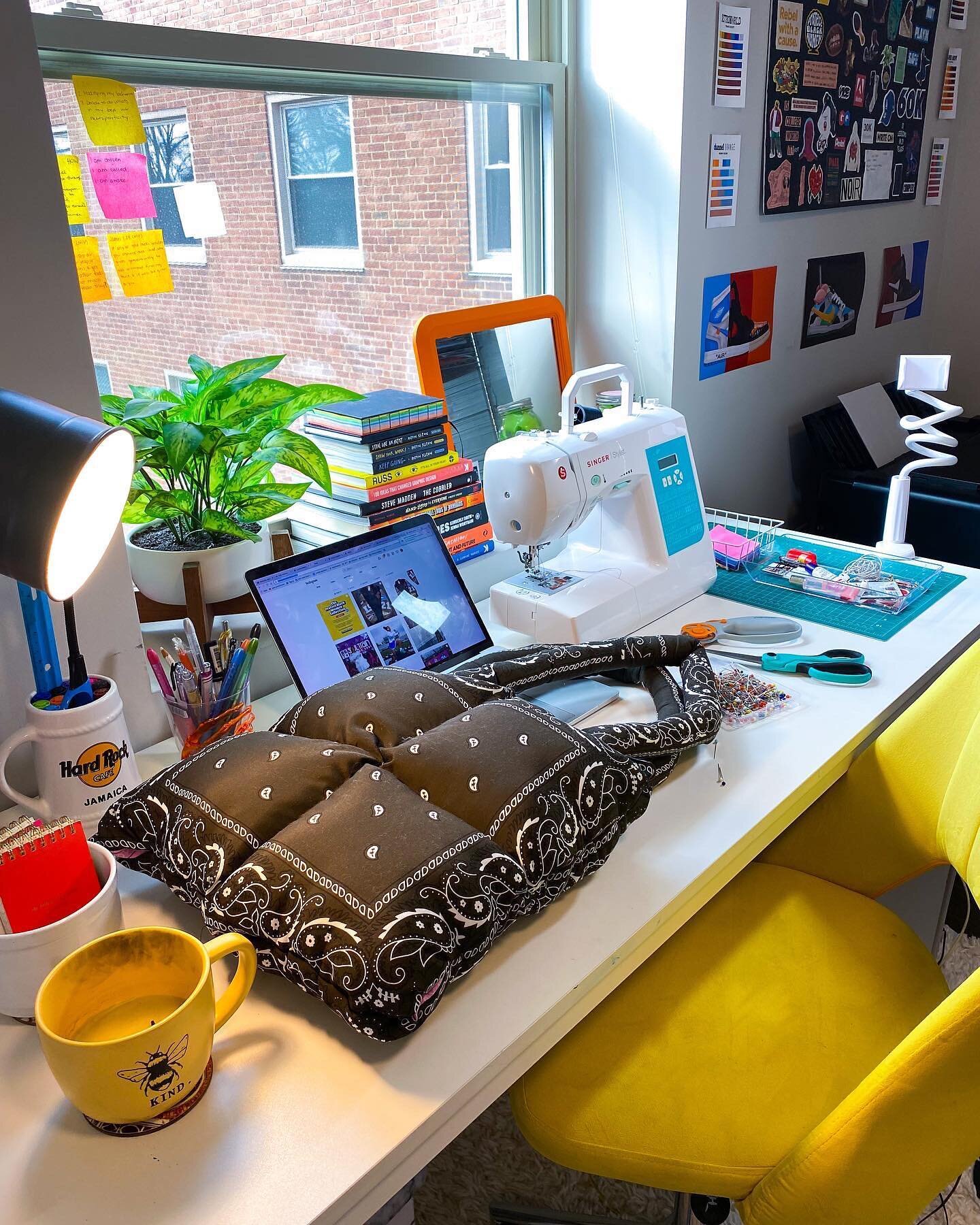 I&rsquo;ve been teaching myself to sew for the past few weekends &amp; wanted to share my very first creation that I&rsquo;m in the process of finishing. 

been in a weird place recently but very thankful to have hobbies that help me find the joy in 