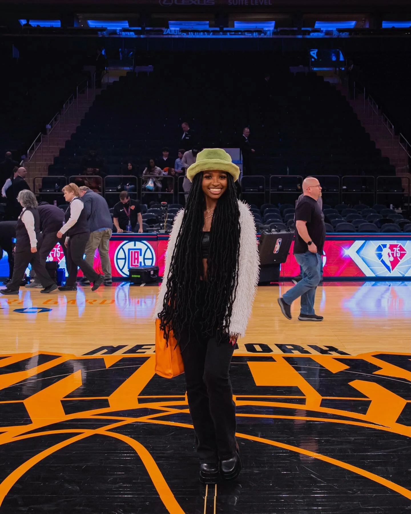 Knicks Dump

by far one of my favorite experiences. Thank you @nyknicks for this opportunity to design the HBCU Night logo 🧡💙

Not to mention my first time ever autographing sum was for @thenotoriouskia !!! My heart is so full!

@noemadnyc on the l