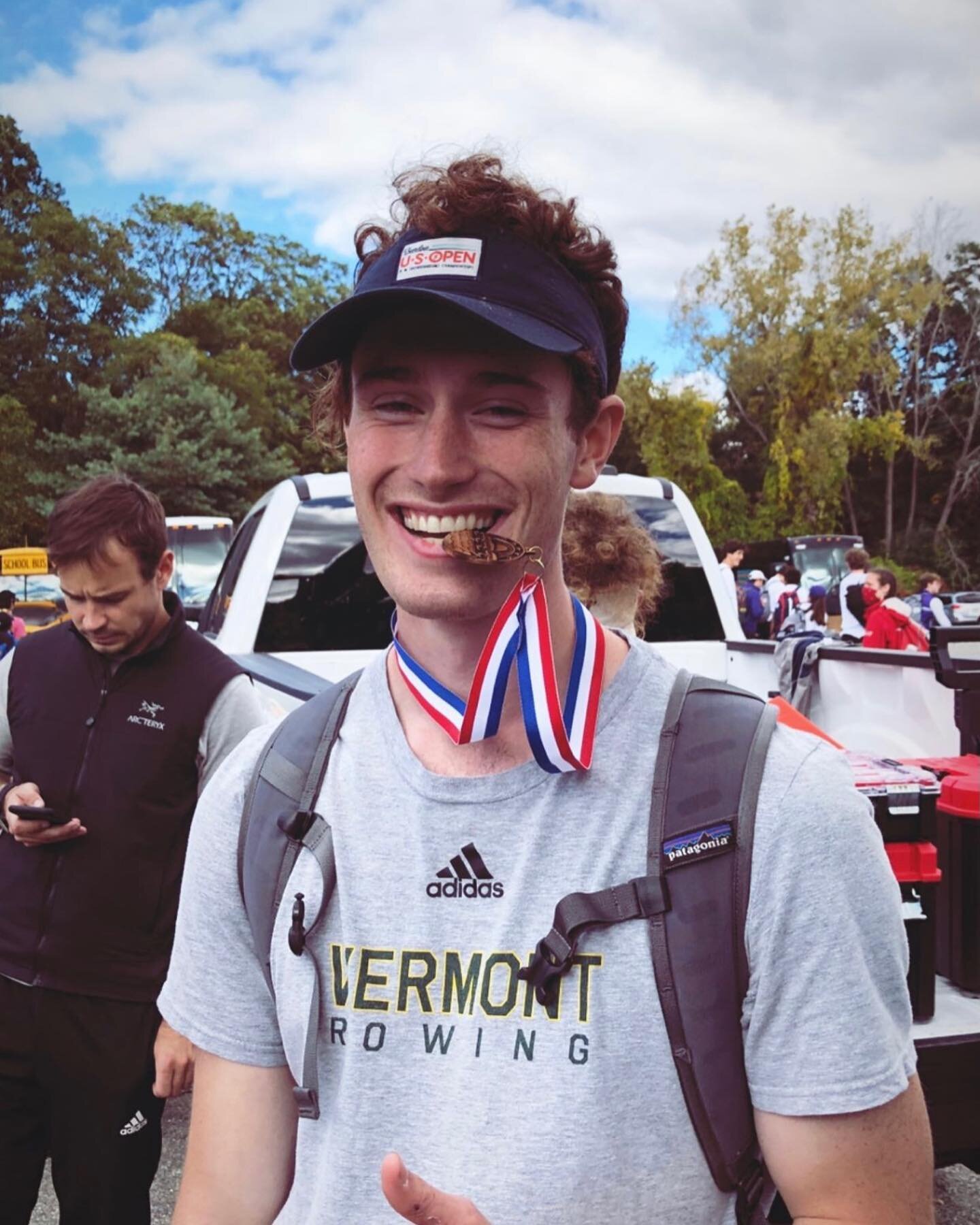 Our next senior shoutout goes to Sam Pasqualoni. Sam joined rowing 2 years ago in 2020 and since then has medaled at the 2021 Head of the Snake and re-qualified in the men&rsquo;s 1V4+ at the 2021 Head of the Charles.

Outside of rowing, Sam is a Neu