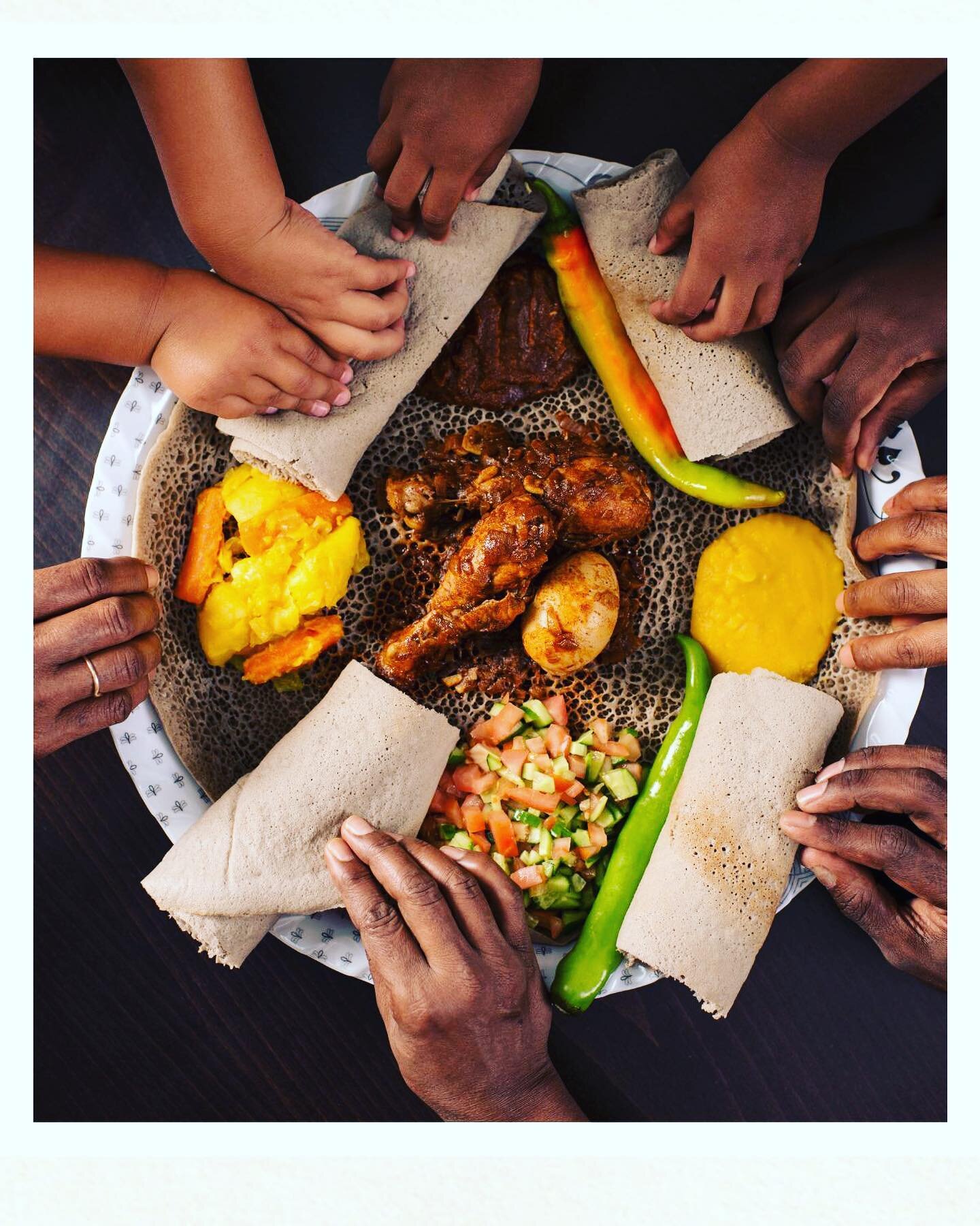 Eating together from the same plate is an essential part of the Ethiopian culture &amp; most common dietary social customs. The idea behind eating from the same plate illustrates the deep ties that bind family and friends❤️ 

 

Red Cherry Cafe
  #re