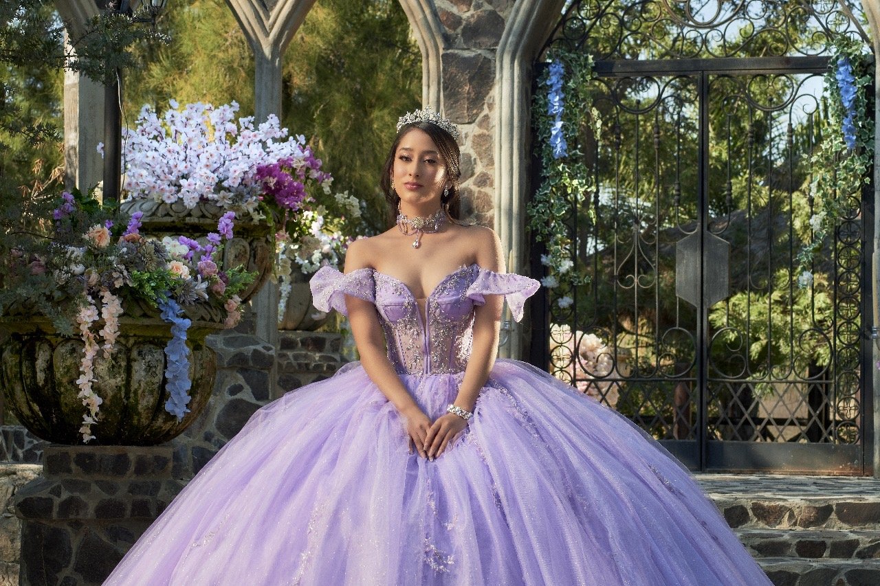 Nalleli Dominguez - a765c78e-dbba-4515-ad4c-382281622725.jpeg