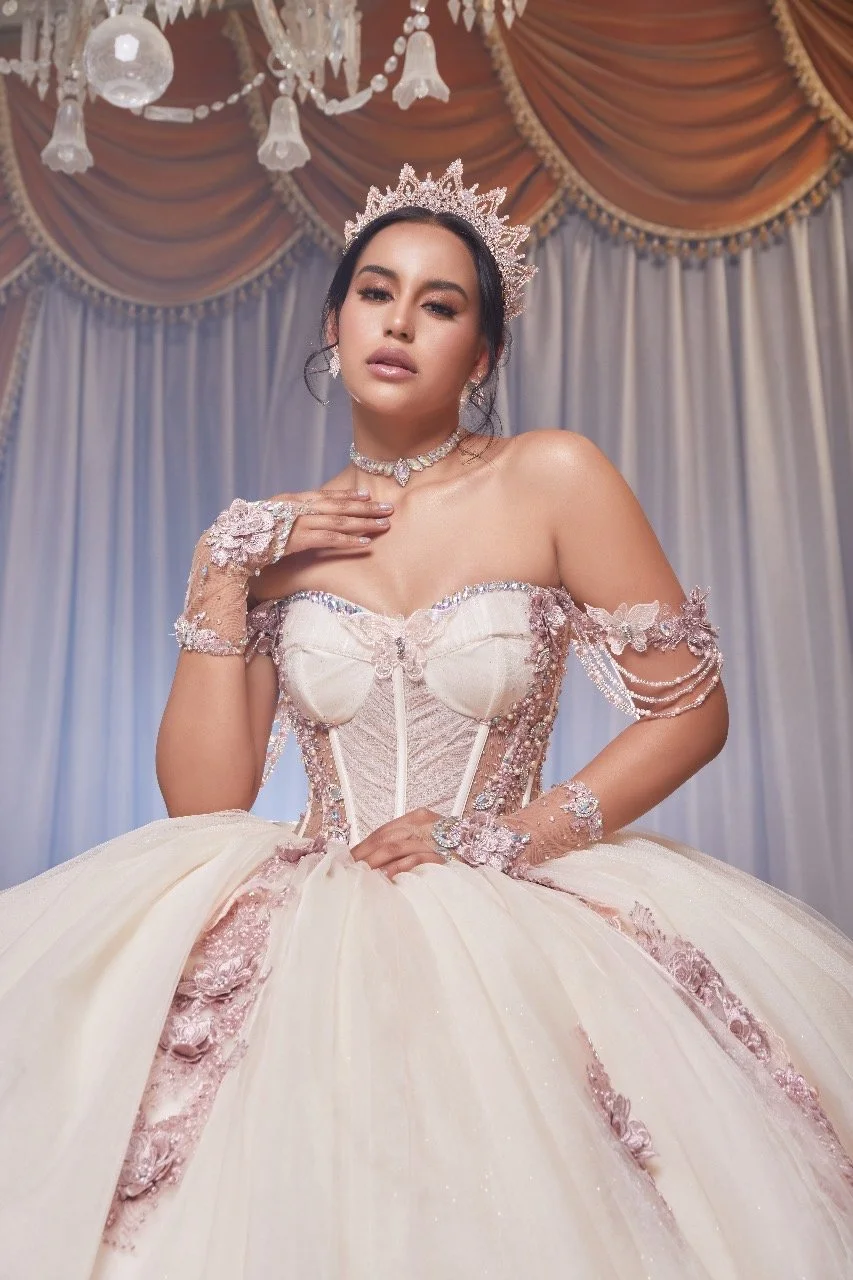 Nalleli Dominguez - d2d2fa11-12bb-41aa-8c49-82fa616f21ee.jpeg