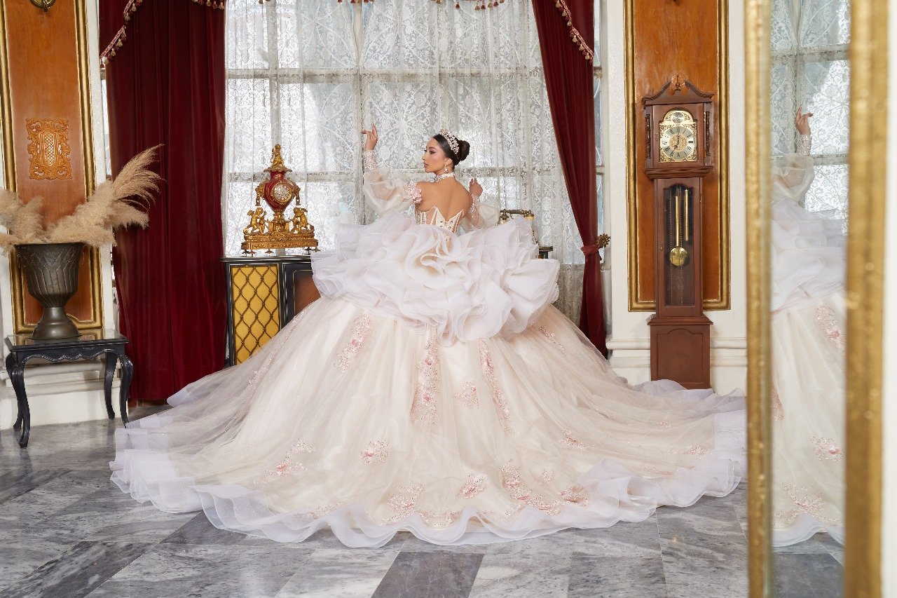 Nalleli Dominguez - b35a40c9-1a7d-4e92-8e0f-d48809b4bde1.jpeg