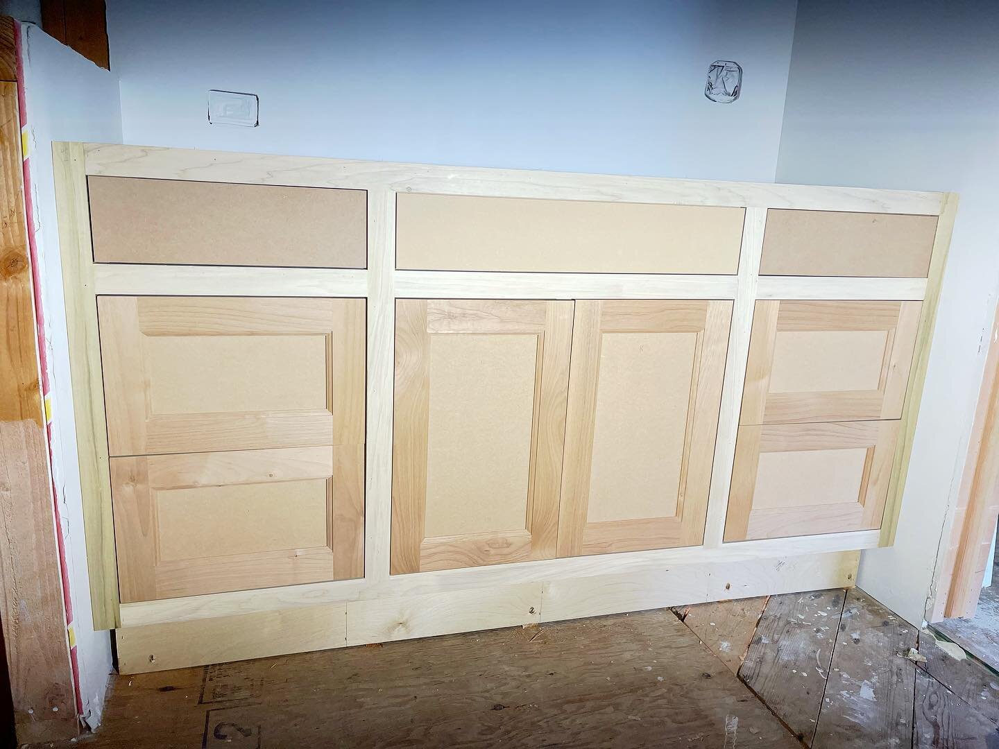 We are buzzing this Spring! Two vanities in, a whole house to go&hellip; #customcabinetry #customcarpentry #cabinetinstallation #santabarbara #valleywoodwork