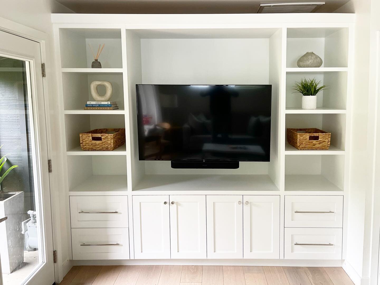 Upgraded this entertainment space with a beautiful built in #customcarpentry #customcabinetry #builtins #entertainmentspace #entertainmentcenter #santabarbara
