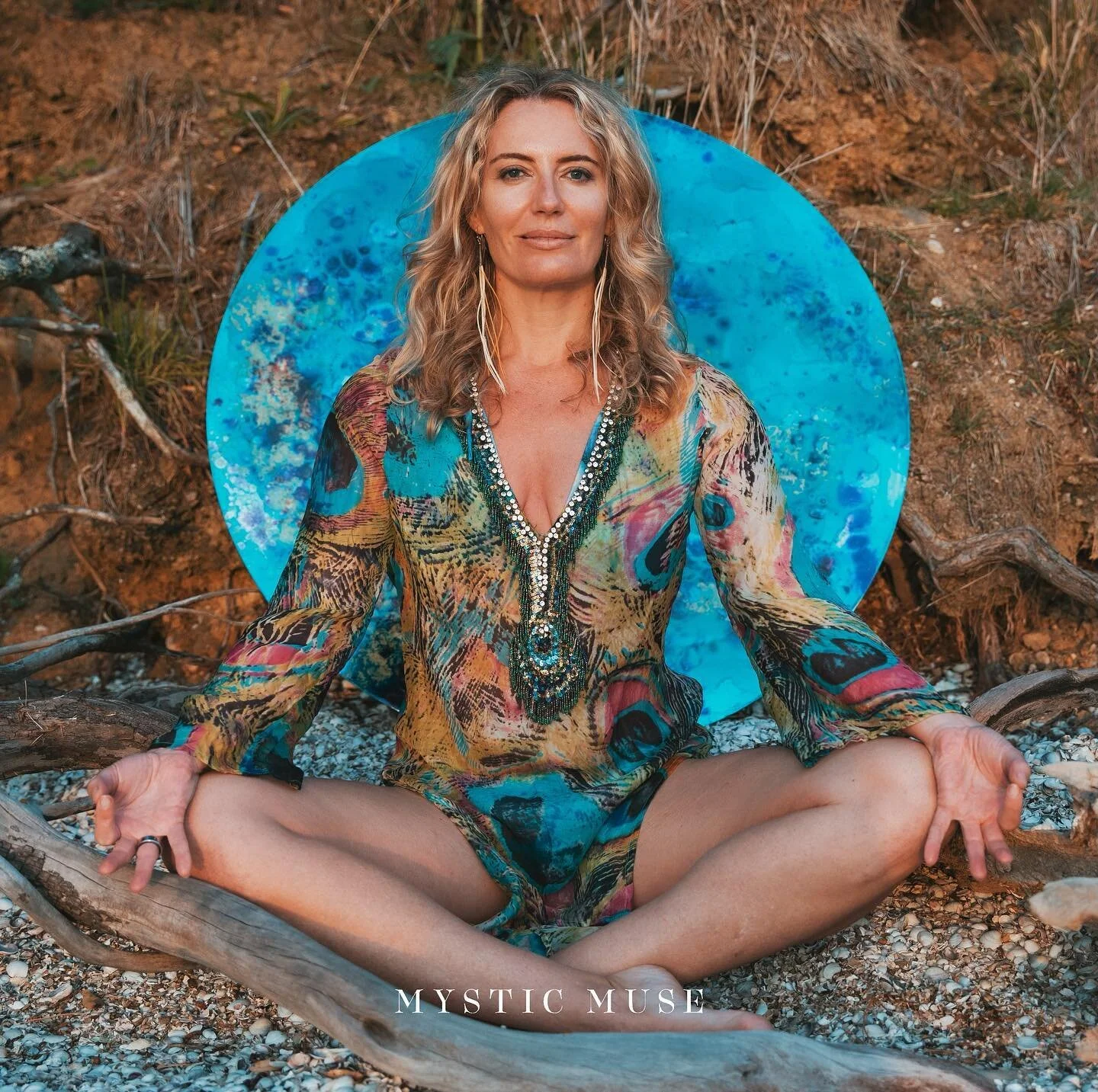 Waiheke sunset captures with this goddess @donnaoconnor_
Artwork by Tarnos

I recently created a website for Donna for her accommodation, bespoke retreat, yoga and sauna business @sandhanaretreat and captured a full website of content. 

I&rsquo;ve b