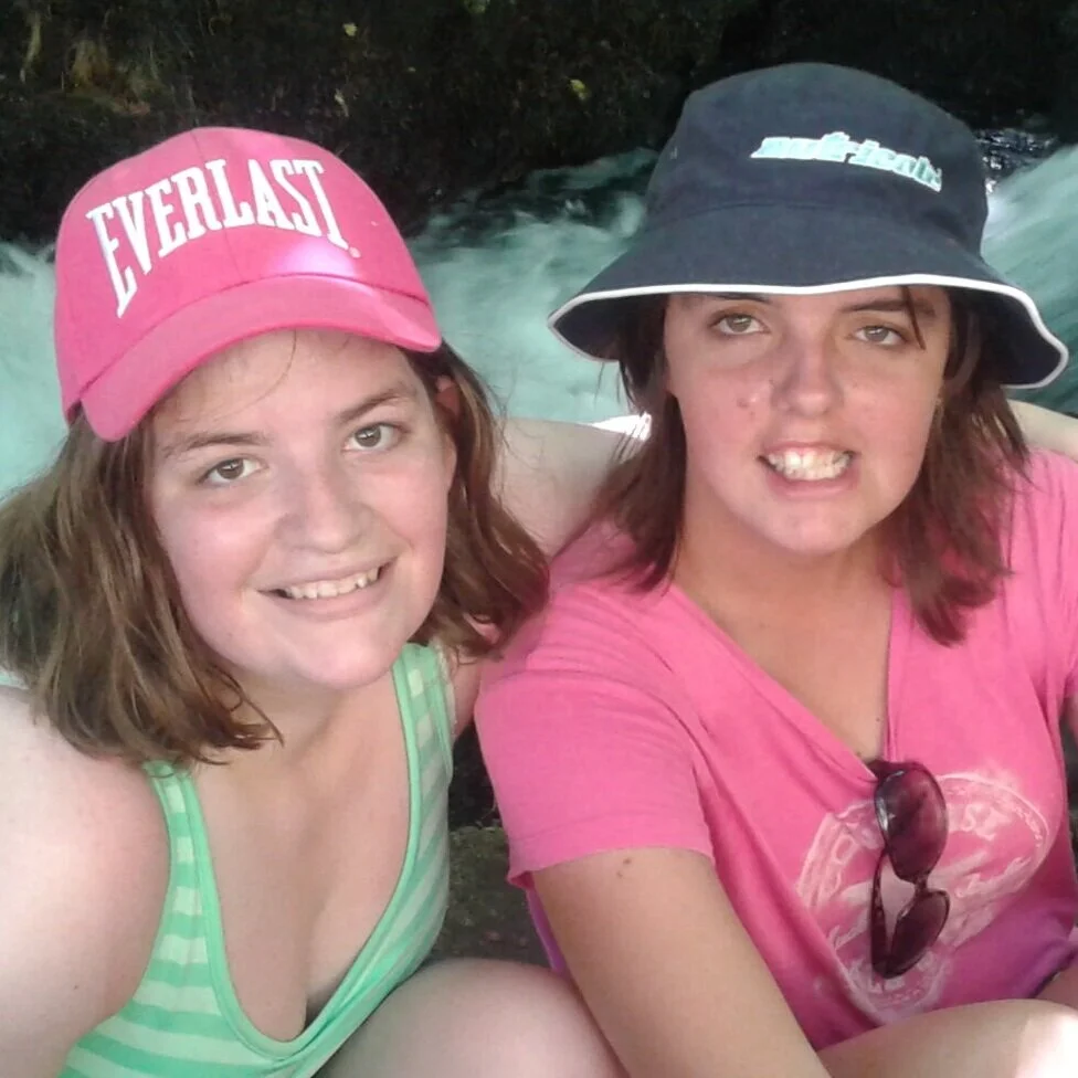 Melissa &amp; Gabbie go flatting