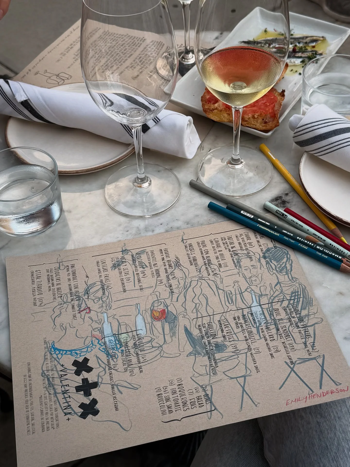 A Valentina afternoon: Table 41 through the eyes of @emilyhenderson.art 🖌️