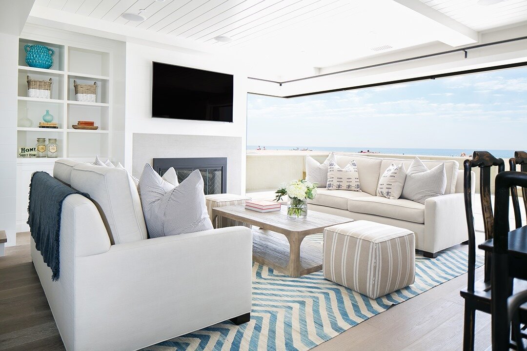 What&rsquo;s better than sitting in your living room only steps for the sand?
----------------------------------------------------------------------
Photo by: @ryangarvin
Design by: @kellynuttdesign 
#legacyhomesoc 
#newportbeach #oc #orangecounty