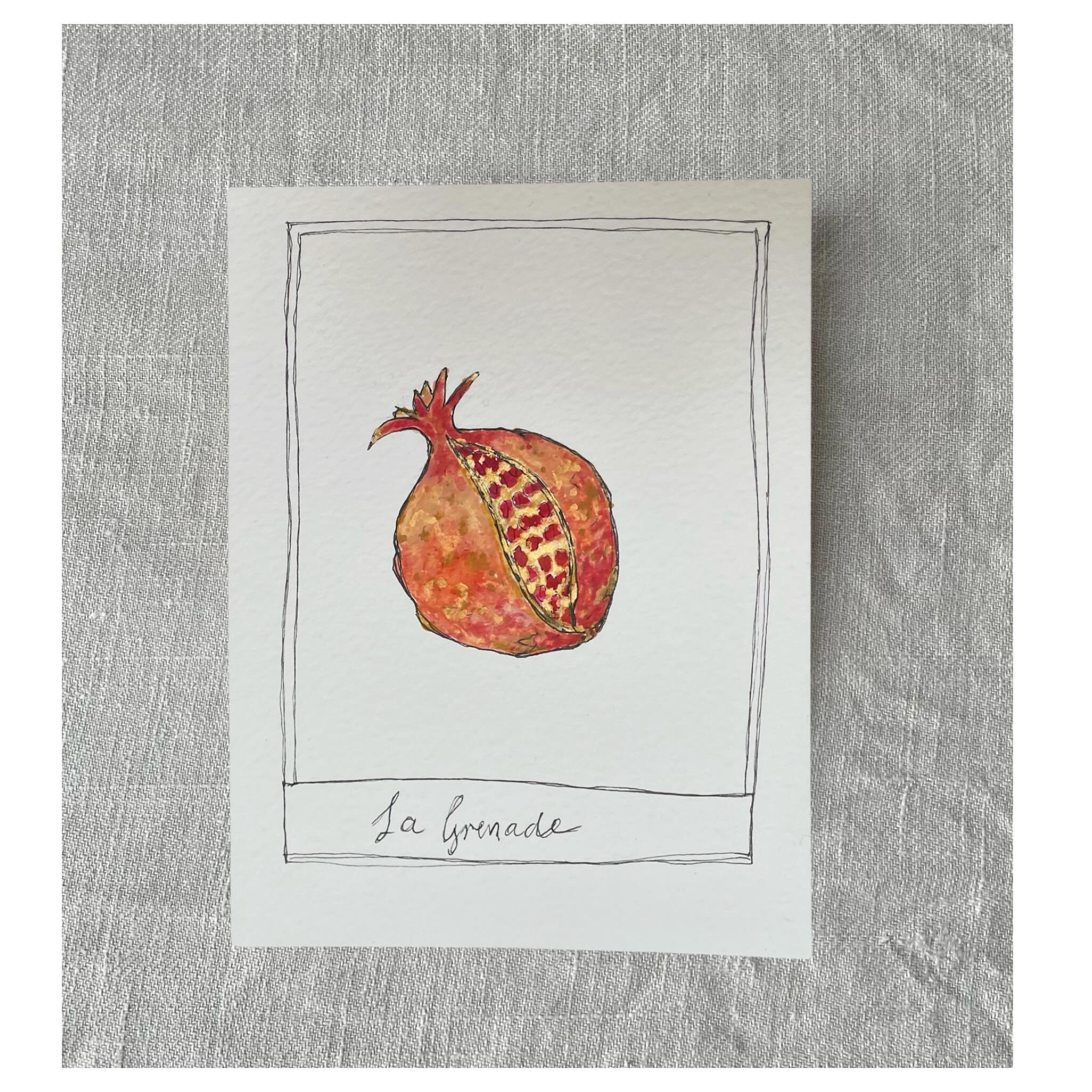 Petite collectables.
La grenade.

This little Pomegranate with its glimmer is up and ready to warm your walls.
The idea with these Petite collectables , is that you can gather them into a display of Provence souvenirs. 
I have more on the way. Each o