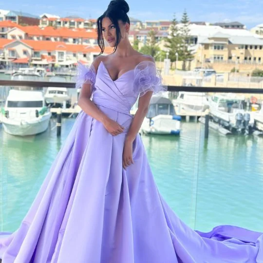 Lilac+Curve+wedding+dress+by+Rachel+Rose+Bridal+4.jpg
