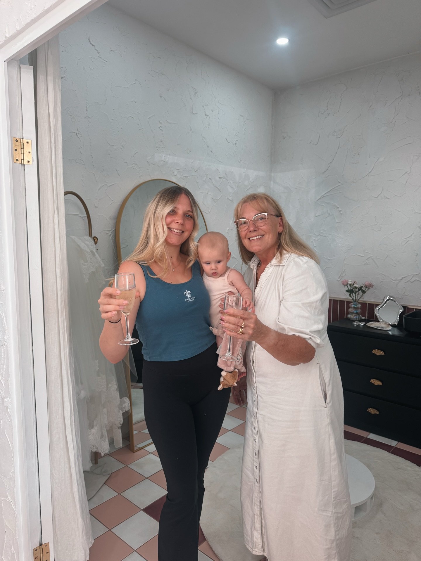 Elorahmay was always meant to be a Rachel Rose BRIDE ✨💞 @elorahmay Congratulations beautiful ✨

#rachelrosebridal #weddingdress #perth #perthbride