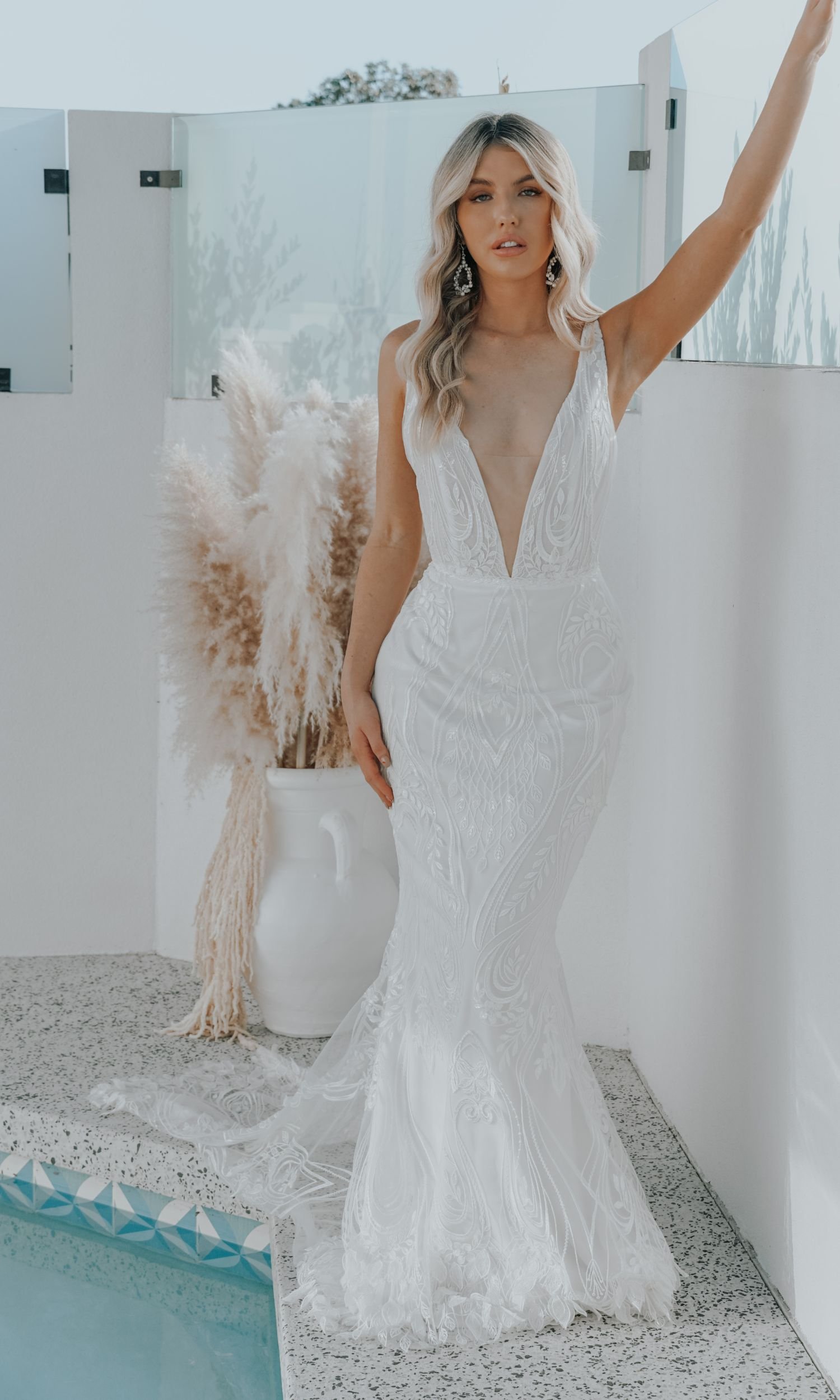 Grace Loves Lace Wedding Dresses — Untamed Romance Bridal Shoot | Wedding  Inspirasi