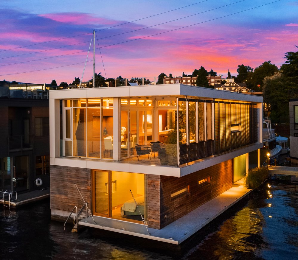 SOLD - $3,425,000 - 10 E Roanoke St, Houseboat #3, Seattle WA