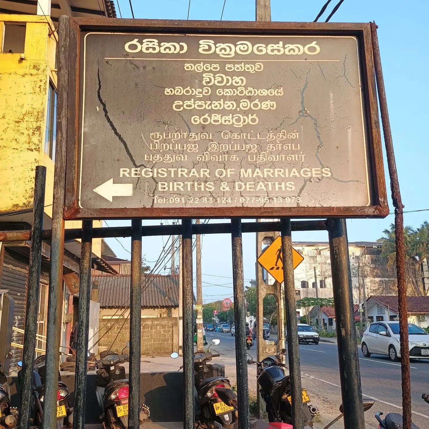 Getting married? Always check out your options. Think what's important to you before you decide on registrar or celebrant to lead your ceremony 

Remember:
*A celebrant creates a personal and bespoke ceremony only for you
*A celebrant lets you make u