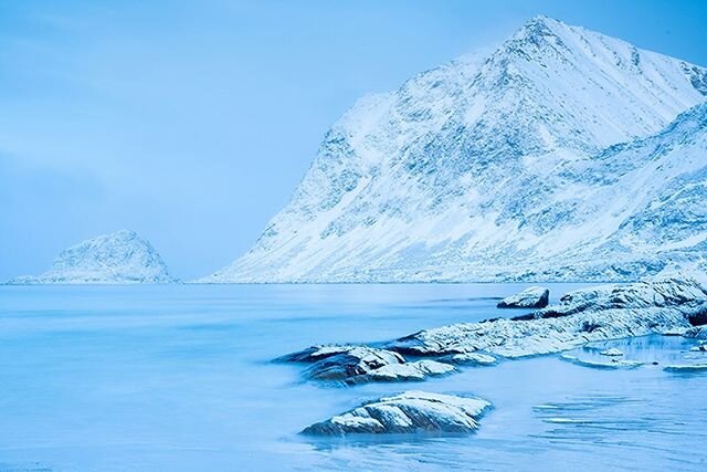 Vik Beach, Lofoten, taken in February 2019

#lofoten #lofotenislands #norway #vikbeach #landscapephotography #landscape #bluehourphotography