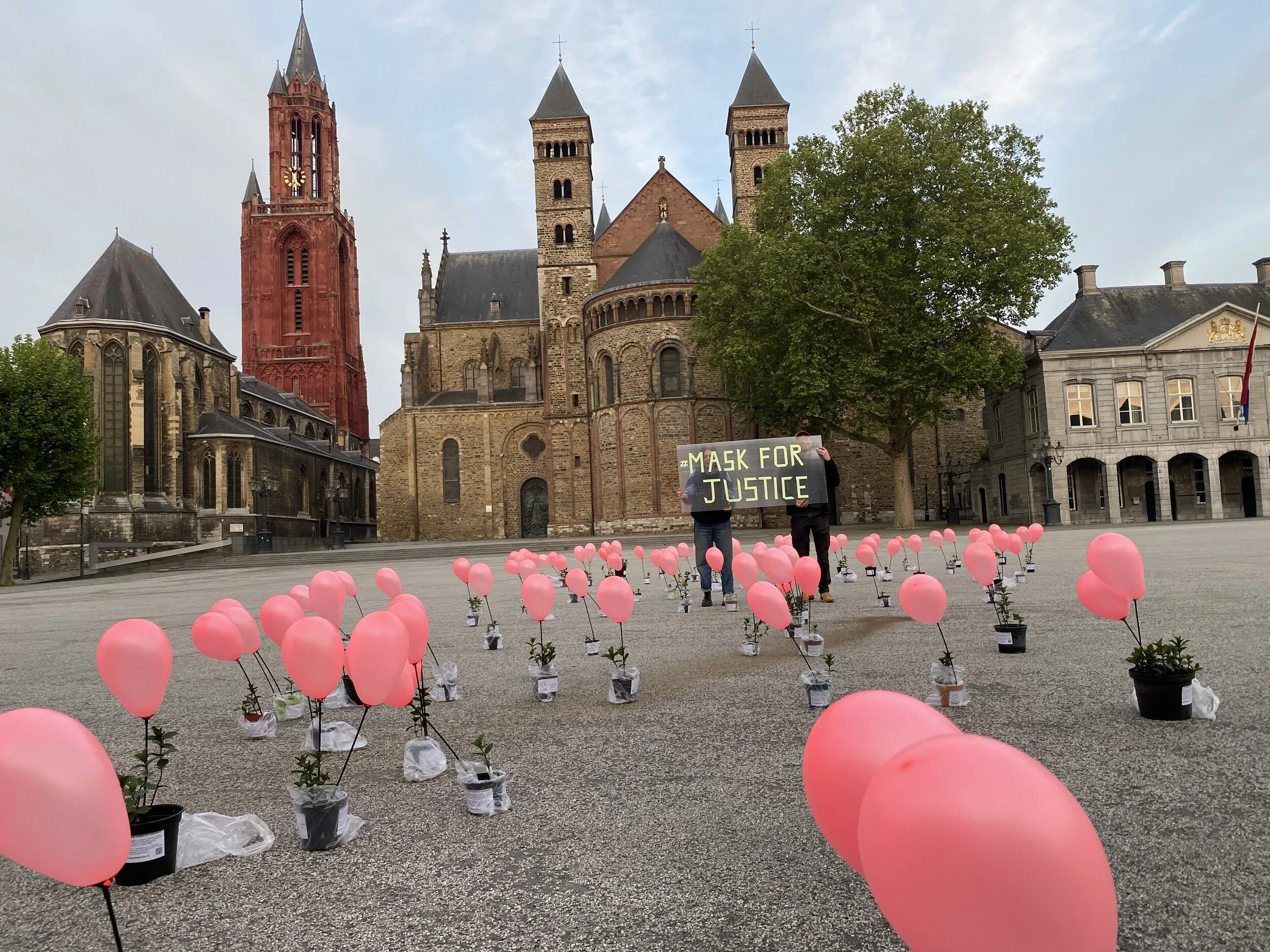 Mask for Justice - Vrijthof Maastricht - 9 mei 2020