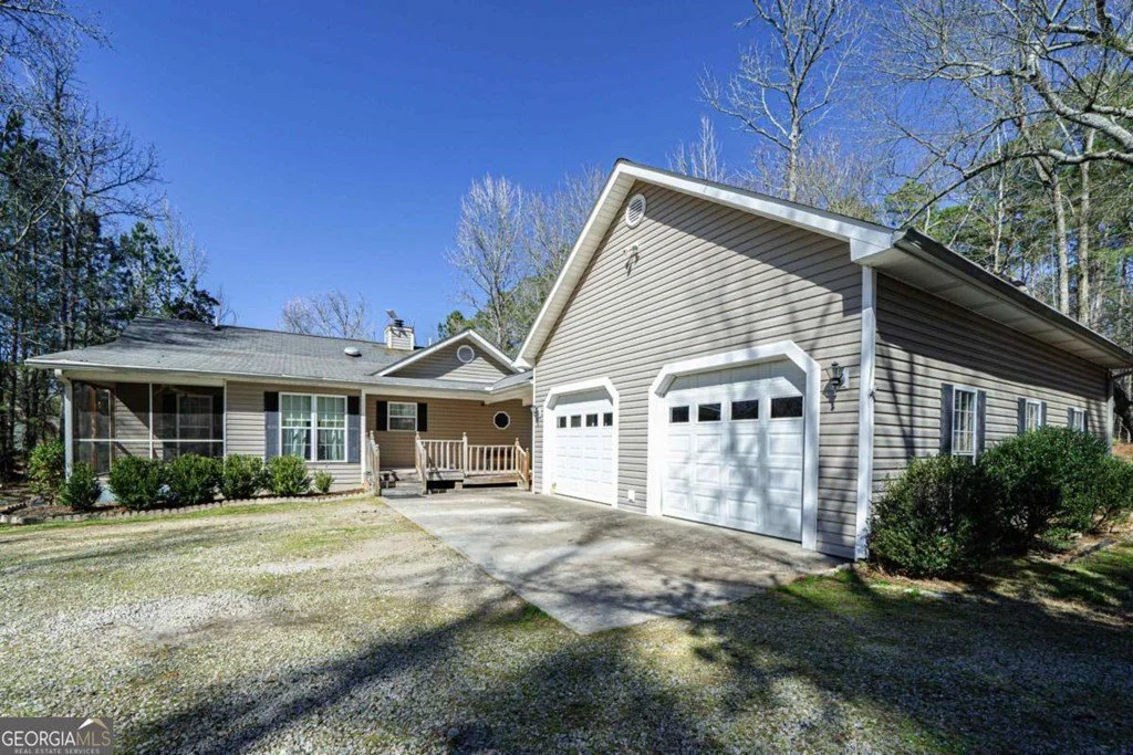 2780lakecrestdrfront.jpeg