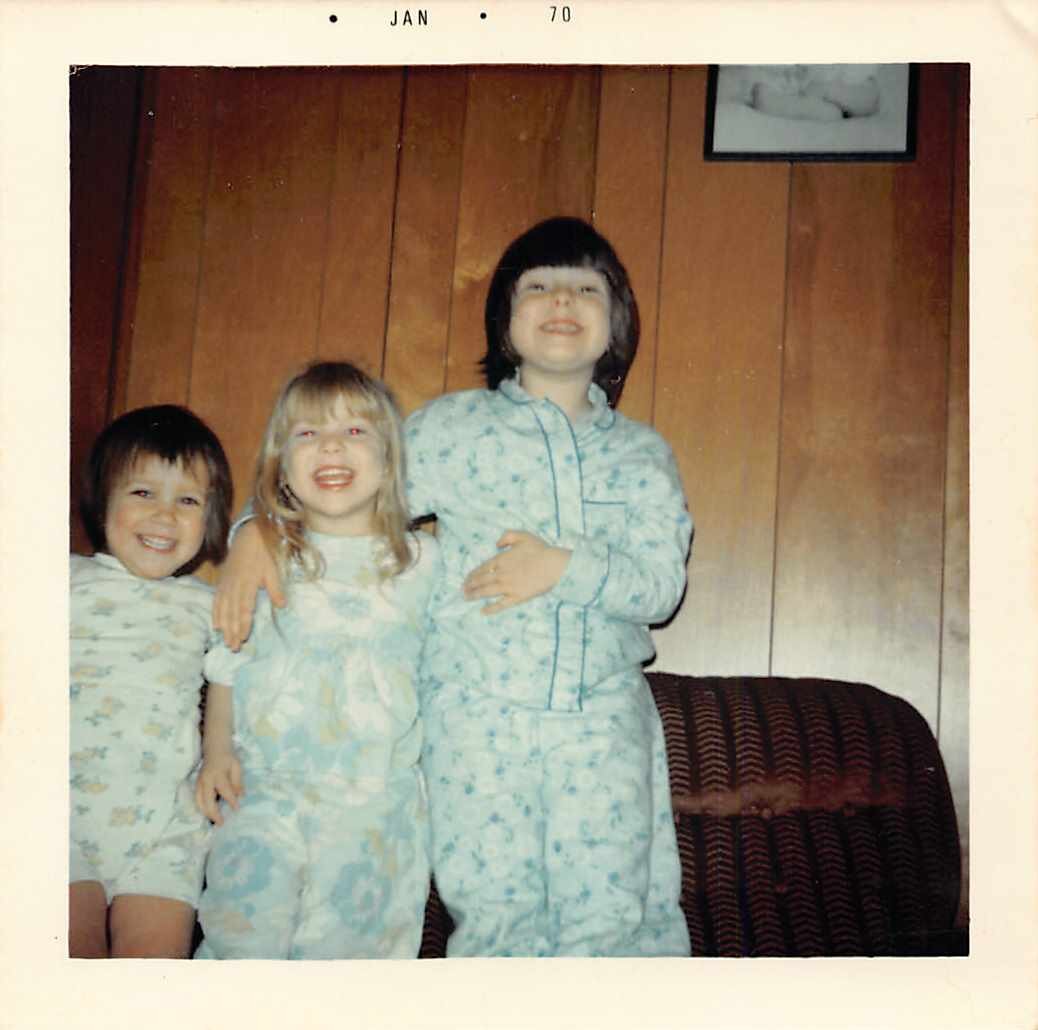 Sisters, 1970