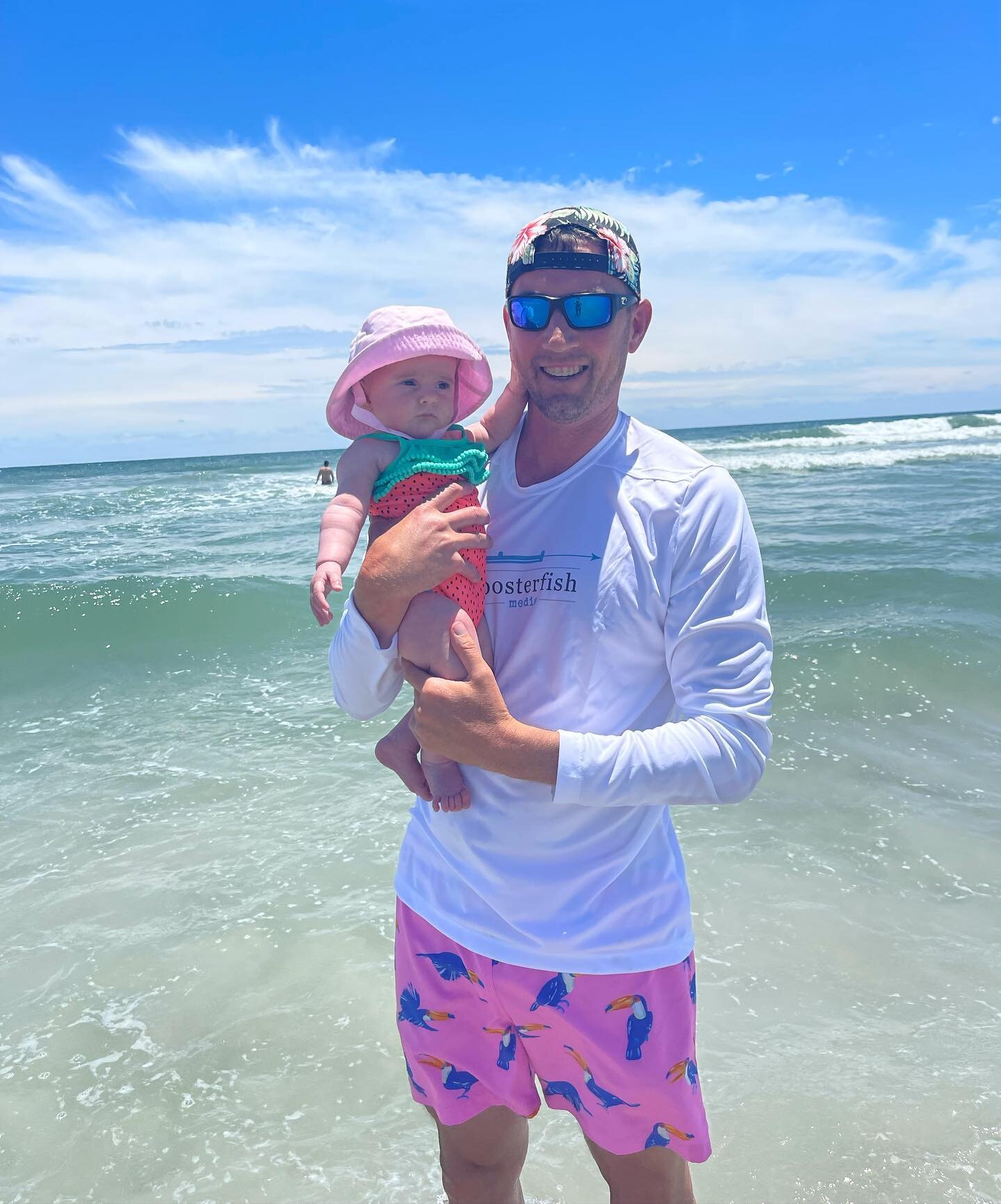 Finley&rsquo;s first beach trip! Hanging out with our @roosterfishmedia team for our annual retreat! 🌞🤙Excited to bring it home next week with the family and a 40th birthday celebration.